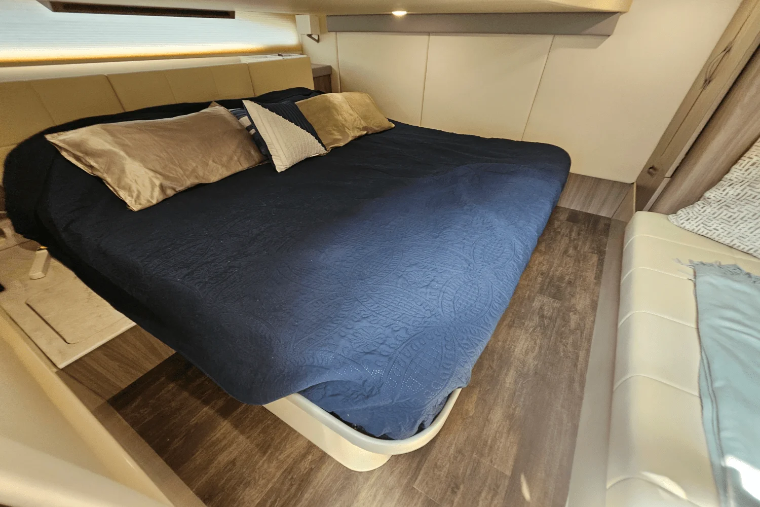 2021 Regal 42 COUPE XO Image Thumbnail #52