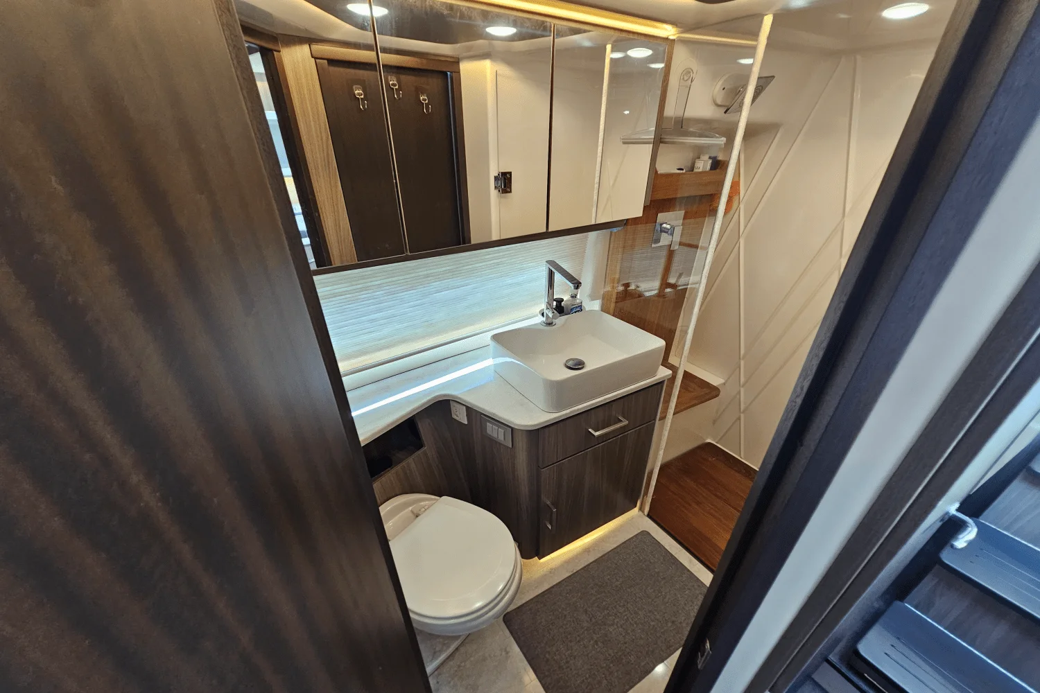 2021 Regal 42 COUPE XO Image Thumbnail #45