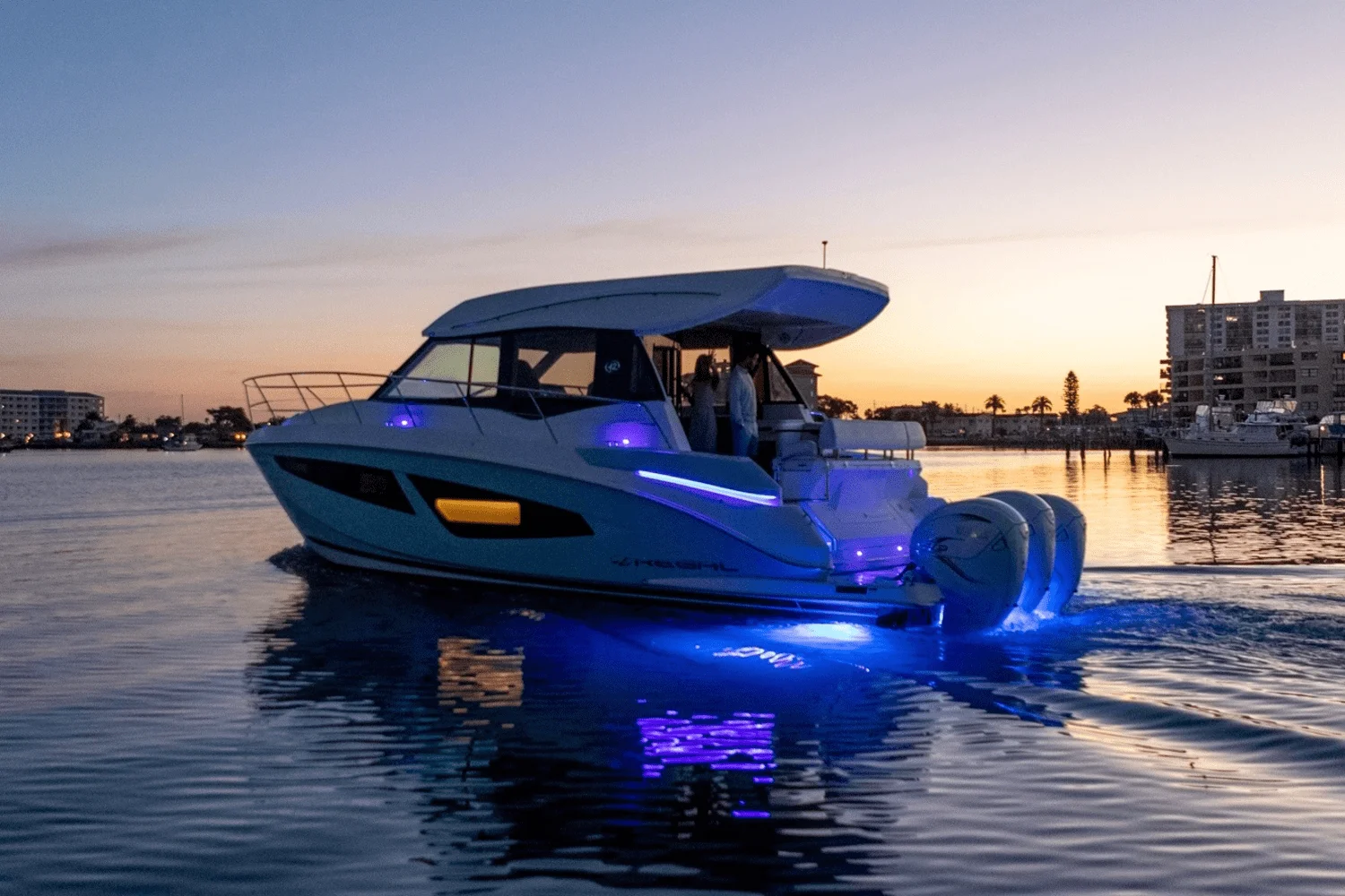 2021 Regal 42 COUPE XO Image Thumbnail #2