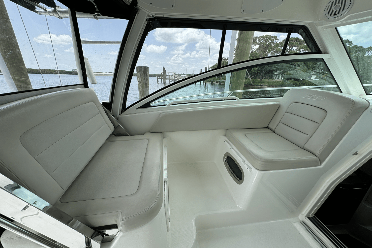 2016 Boston Whaler 315 CONQUEST Image Thumbnail #38