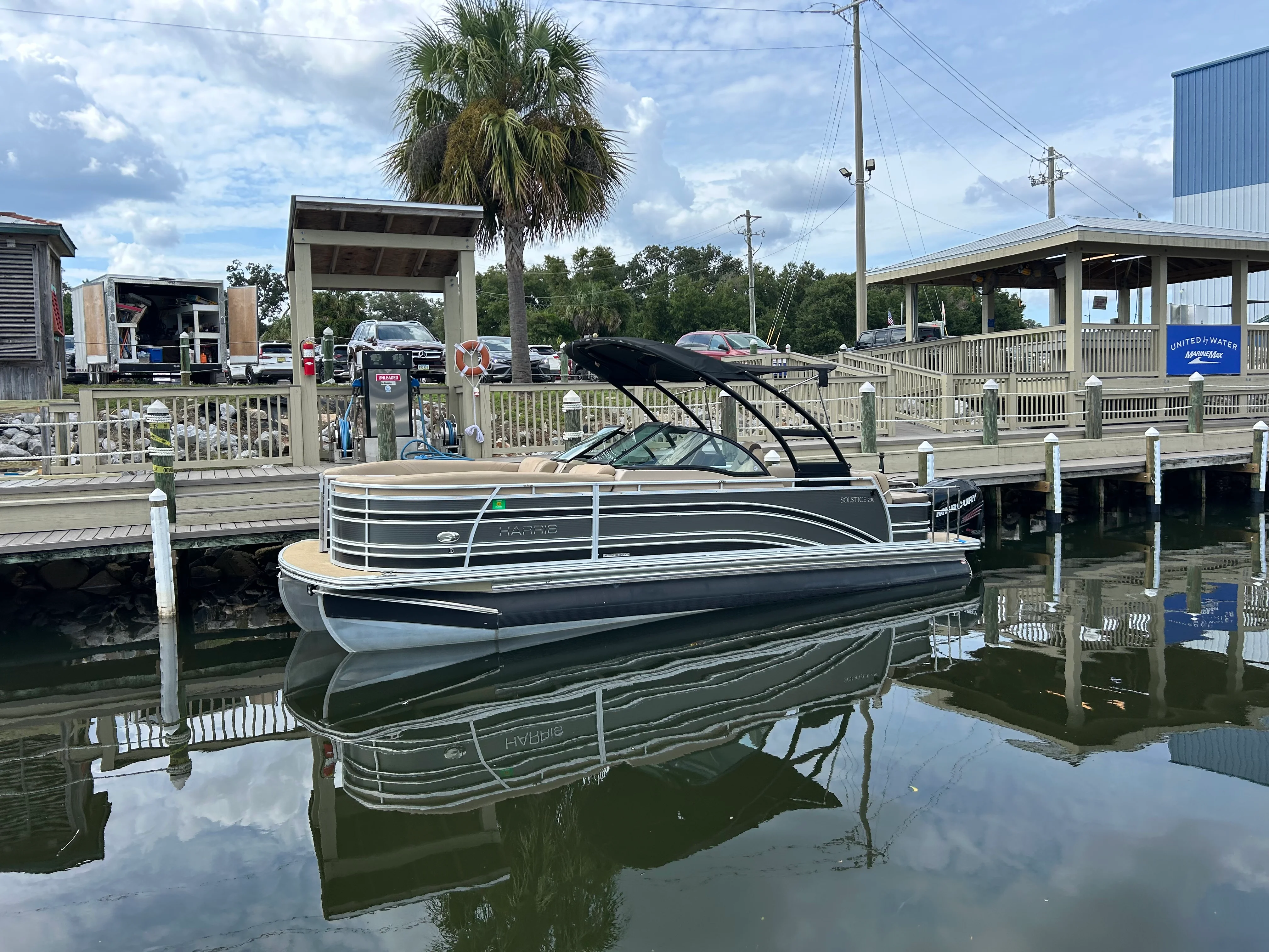 2017 Harris Solstice 230 Image Thumbnail #2