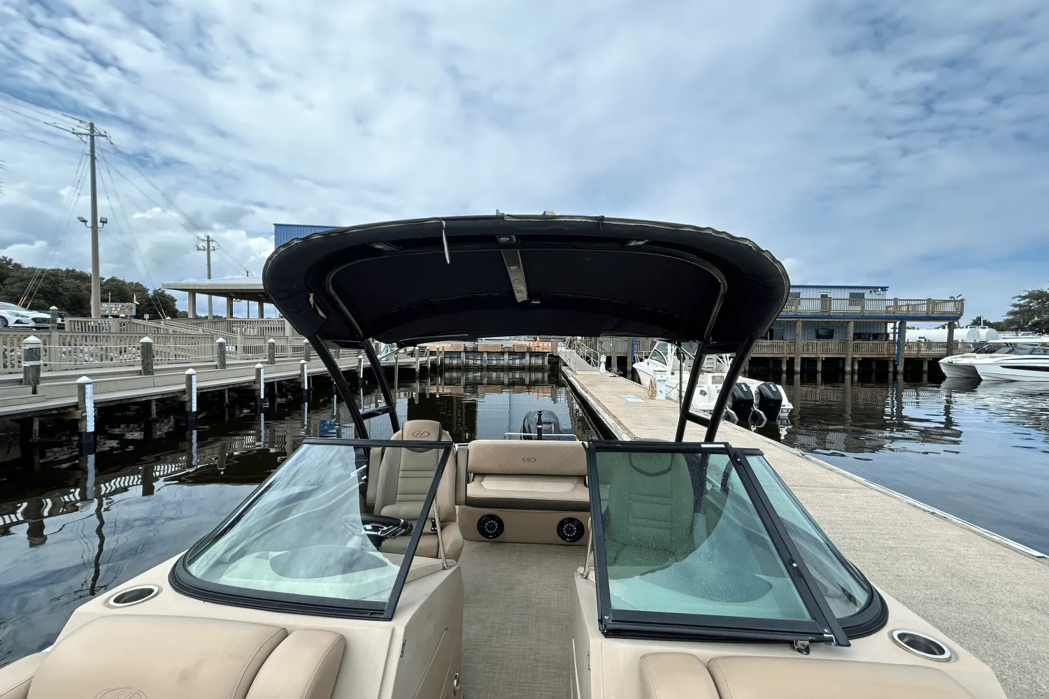 2017 Harris Solstice 230 Image Thumbnail #13