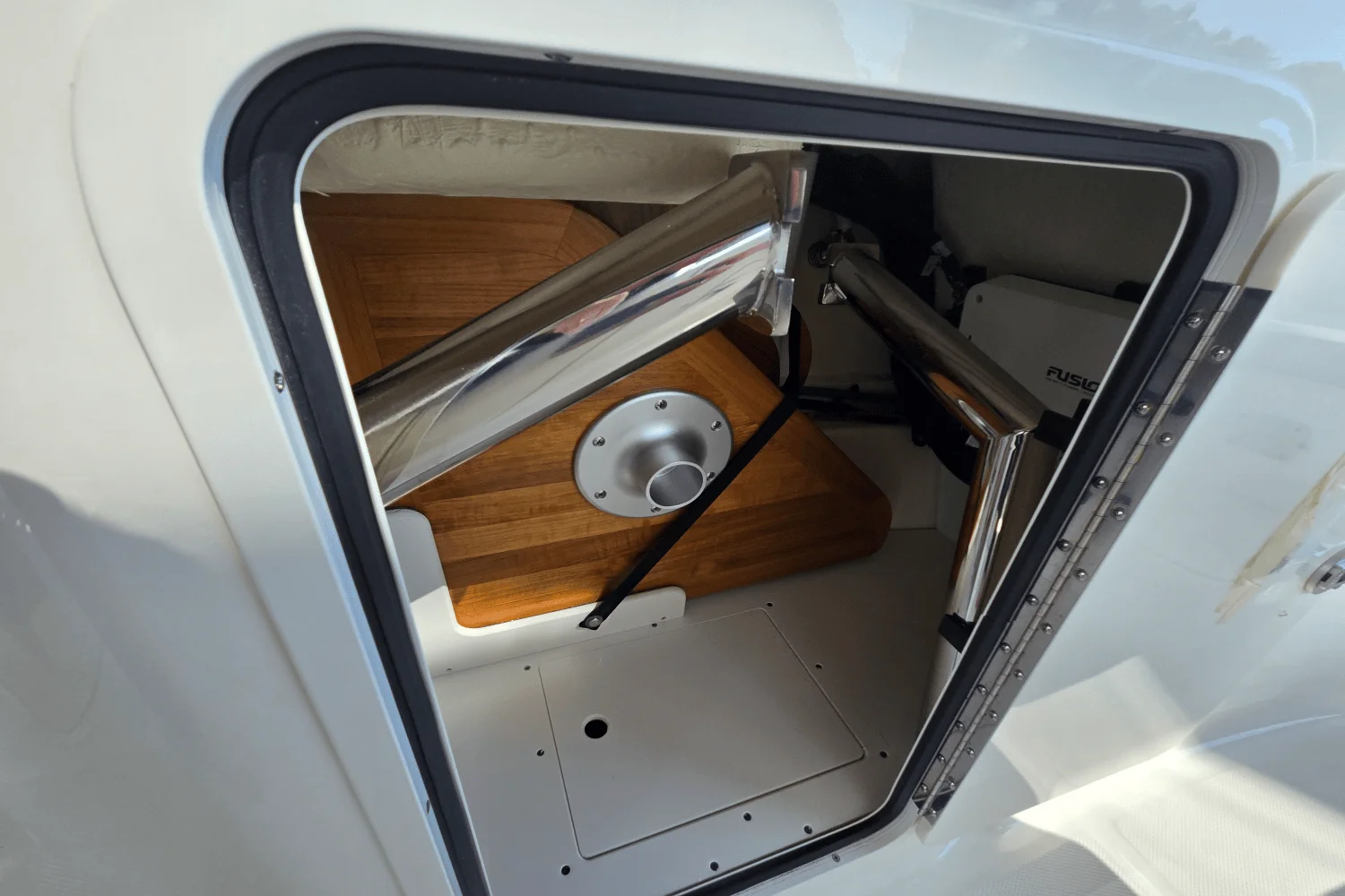 2025 Sea Ray SDX 250 Outboard Image Thumbnail #23