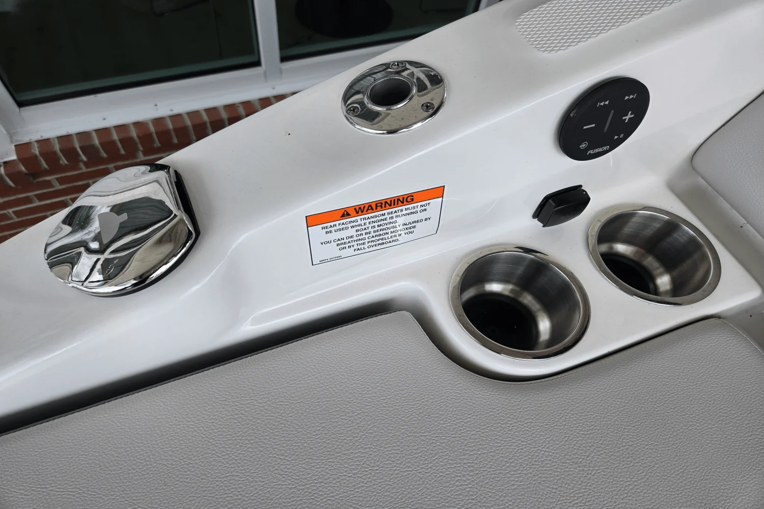 2025 Sea Ray SDX 250 Outboard Image Thumbnail #8