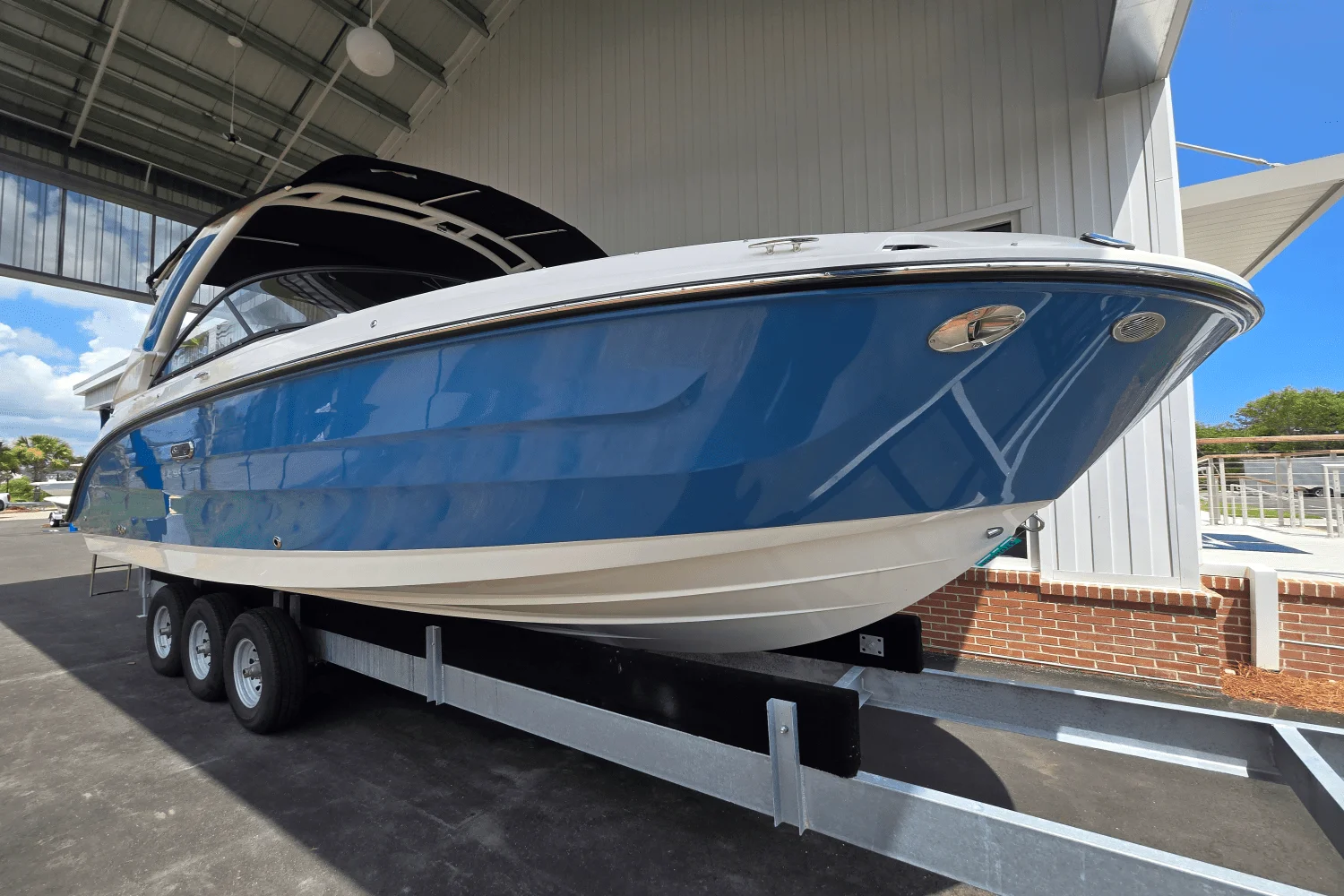 2025 Sea Ray SDX 250 Outboard Image Thumbnail #1