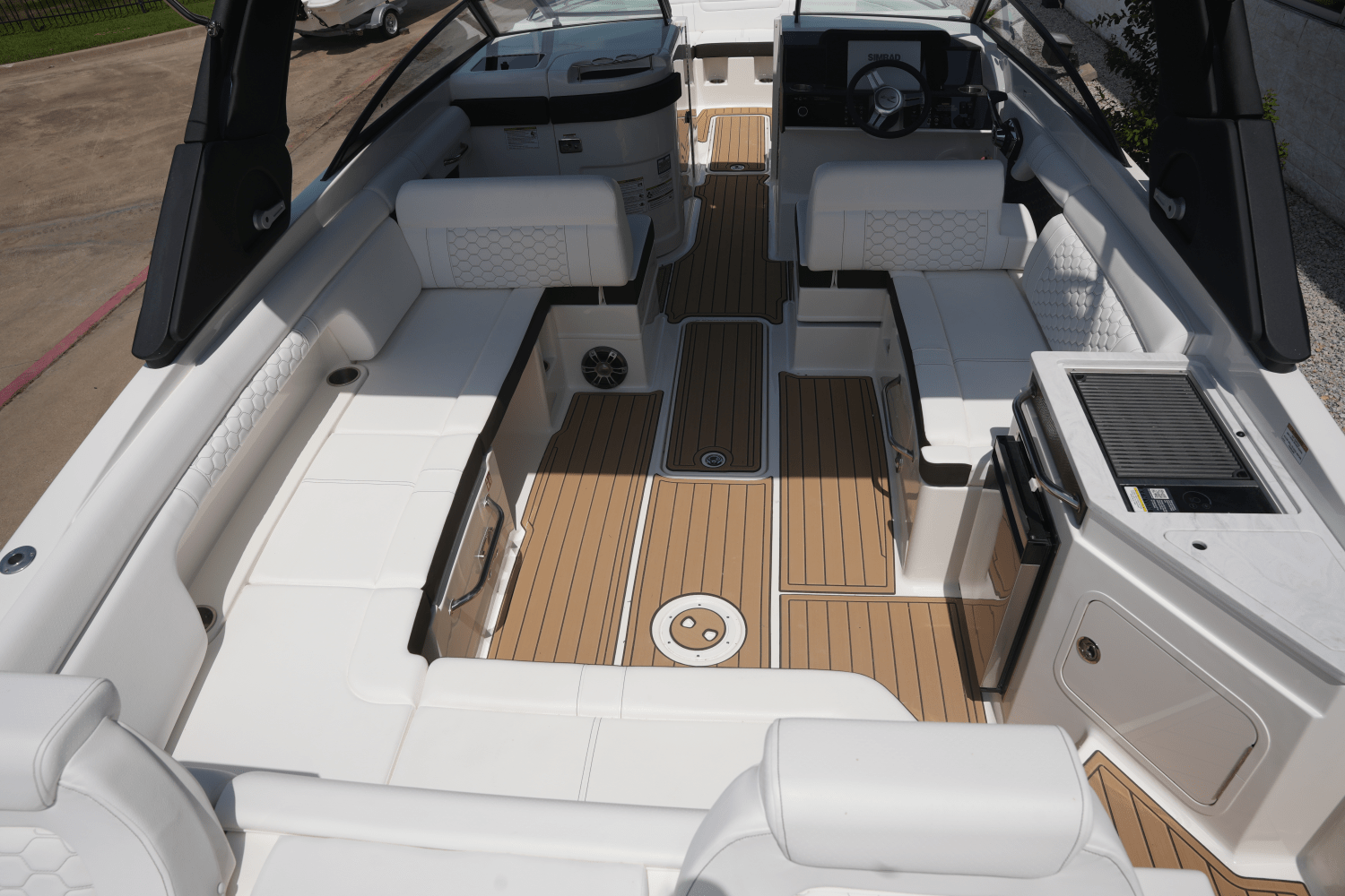 2025 Sea Ray SDX 290 Image Thumbnail #9