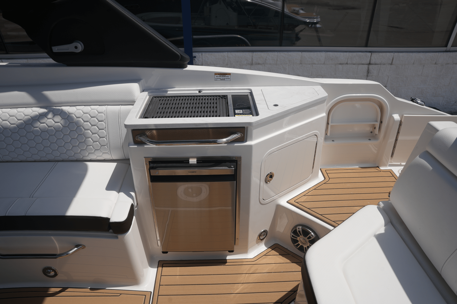 2025 Sea Ray SDX 290 Image Thumbnail #15