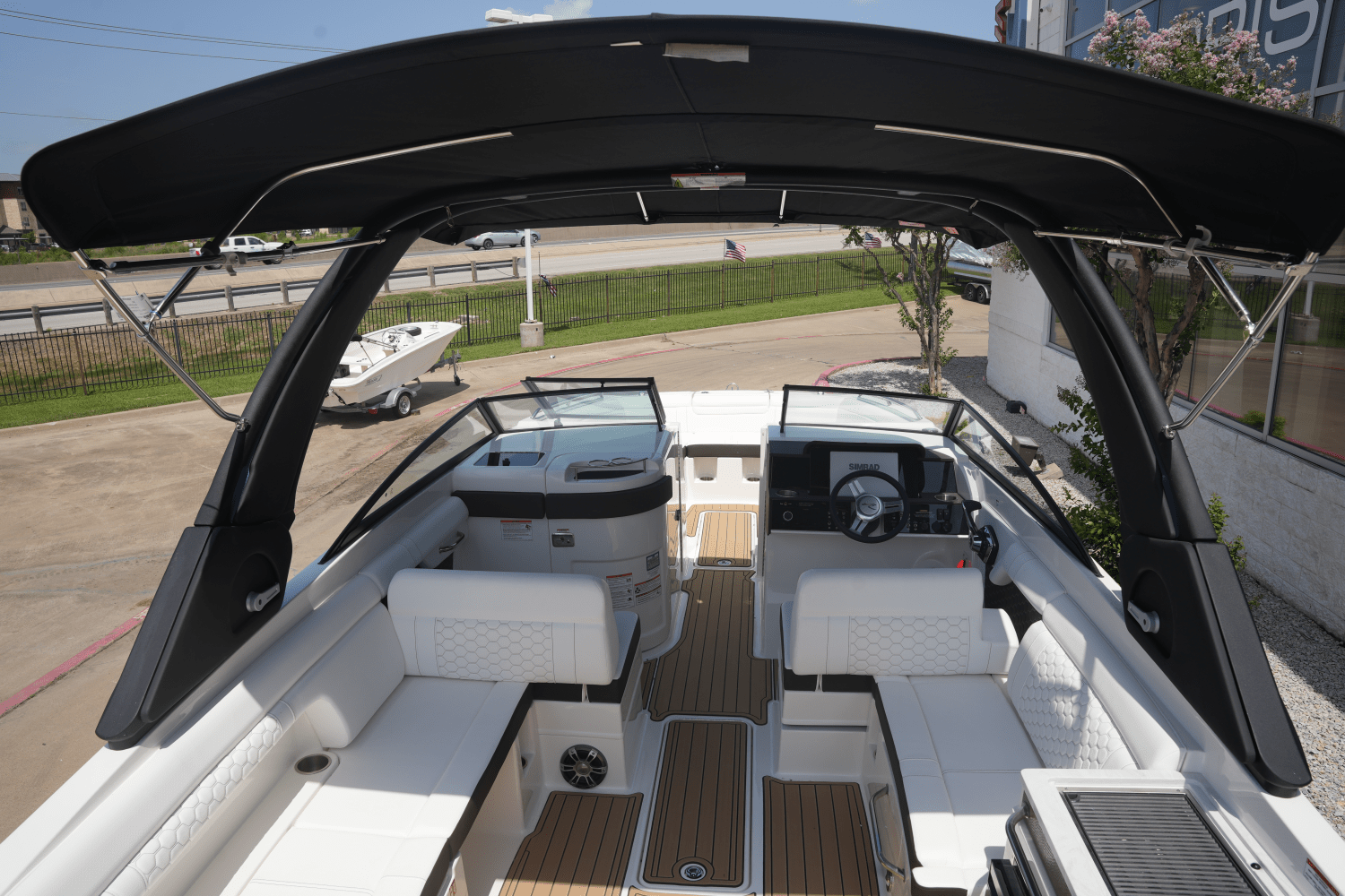 2025 Sea Ray SDX 290 Image Thumbnail #10
