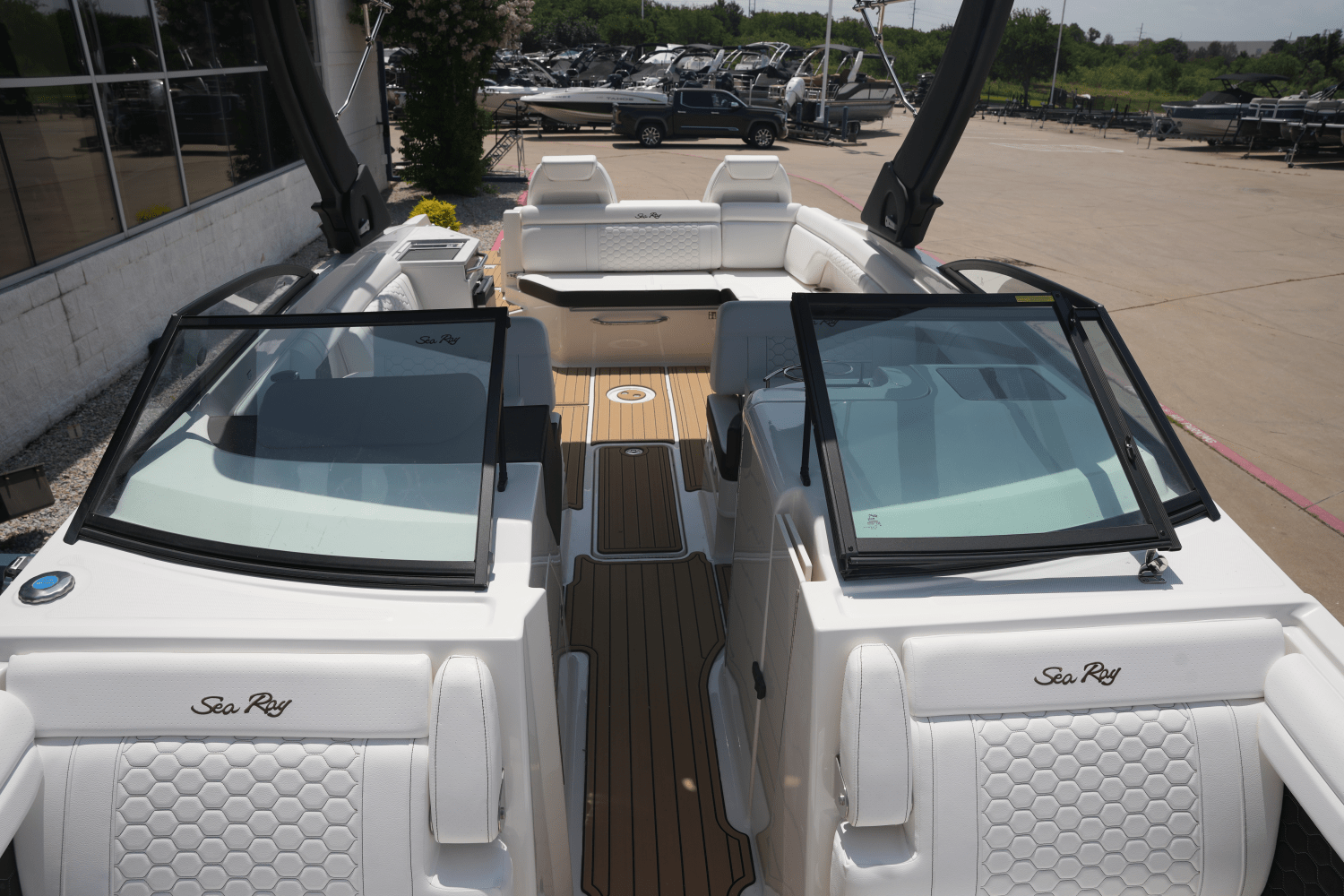 2025 Sea Ray SDX 290 Image Thumbnail #27