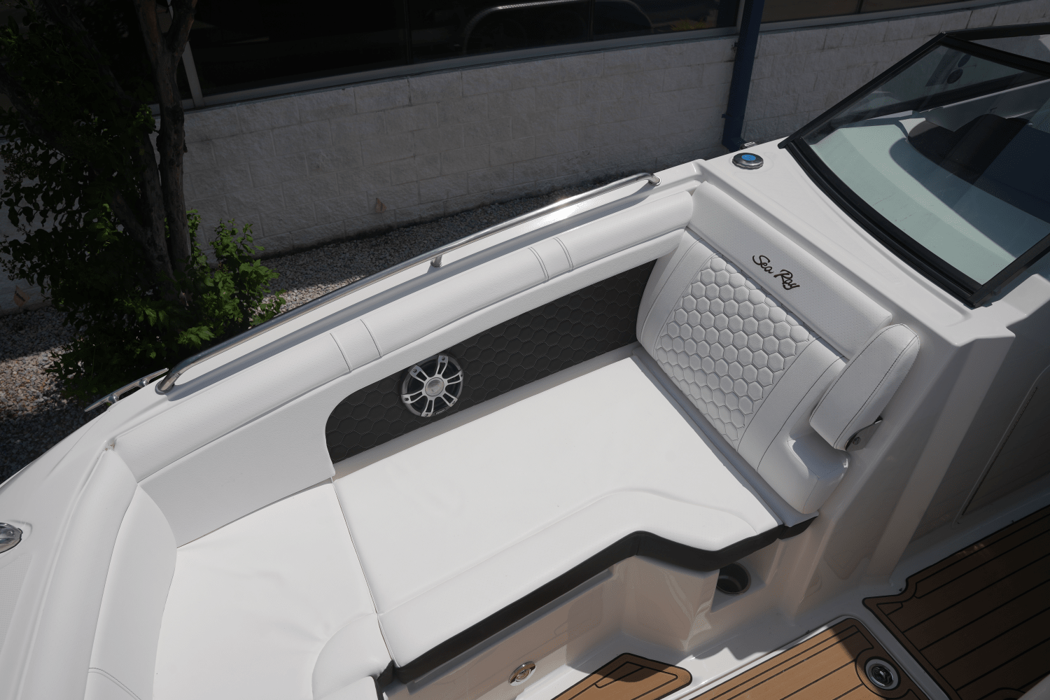 2025 Sea Ray SDX 290 Image Thumbnail #25