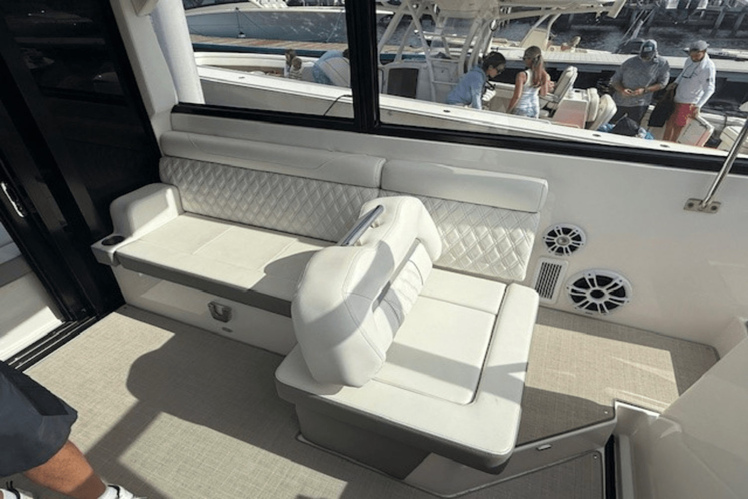 2022 Regal 36 XO Image Thumbnail #21