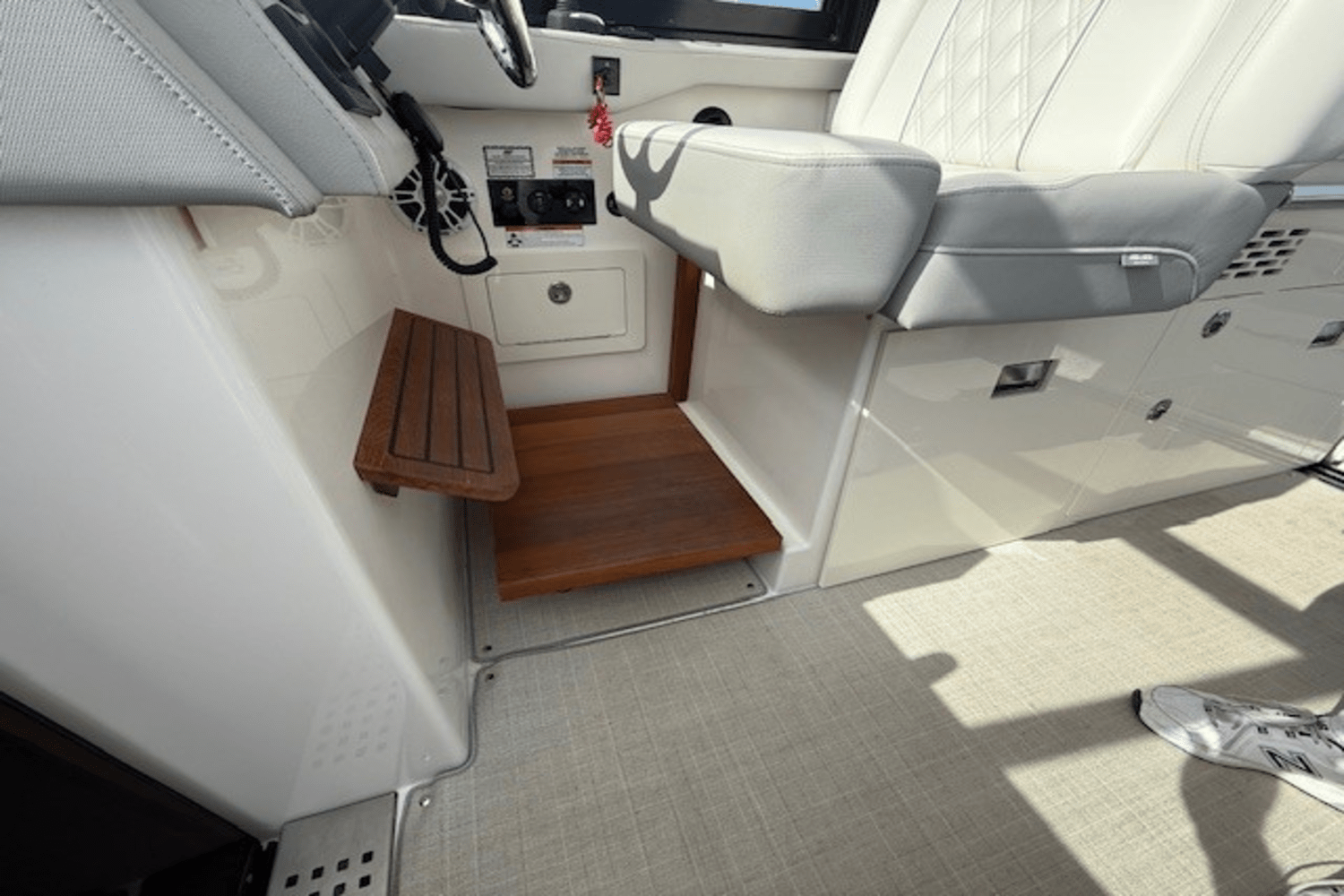 2022 Regal 36 XO Image Thumbnail #17