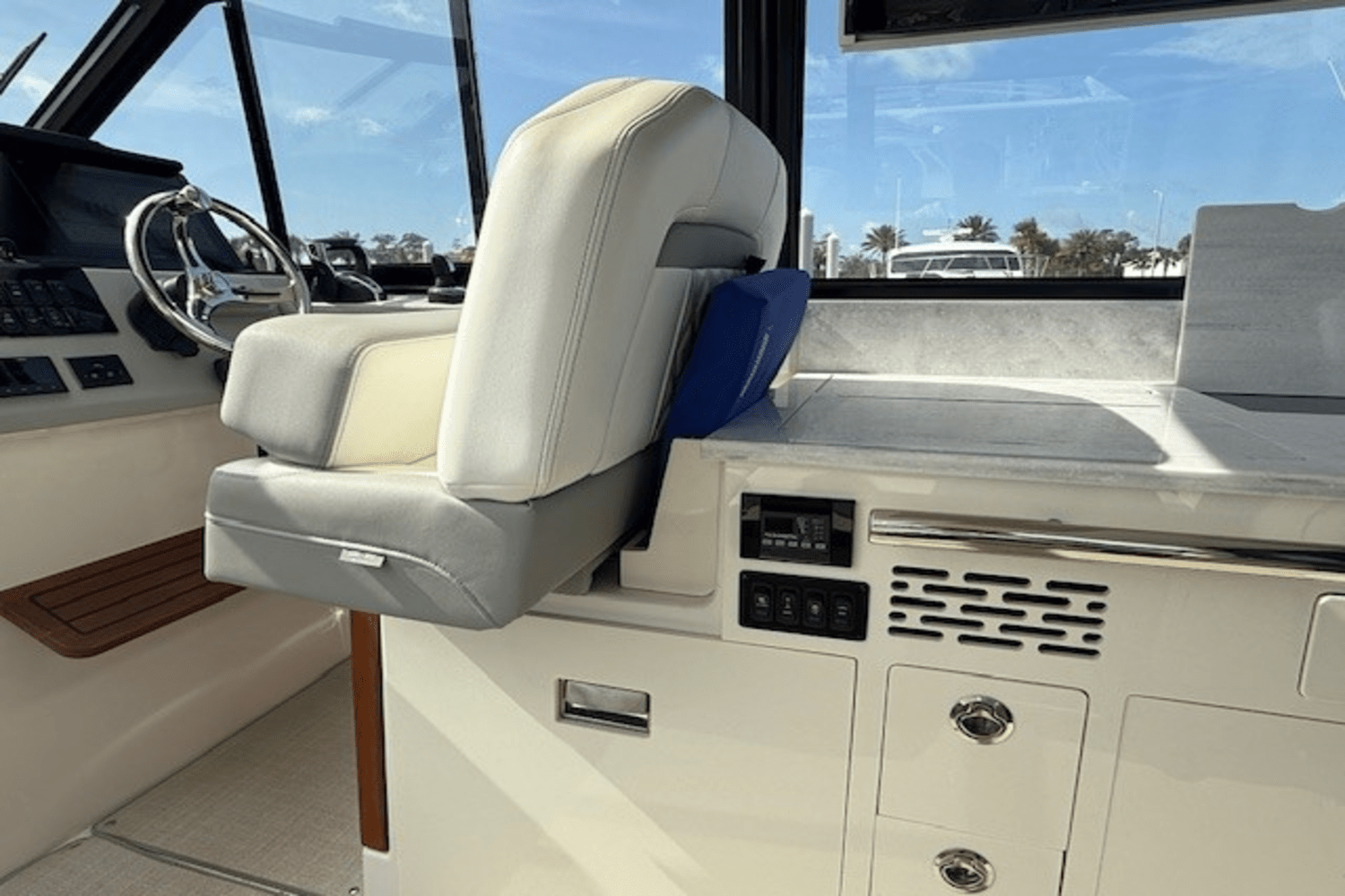 2022 Regal 36 XO Image Thumbnail #19