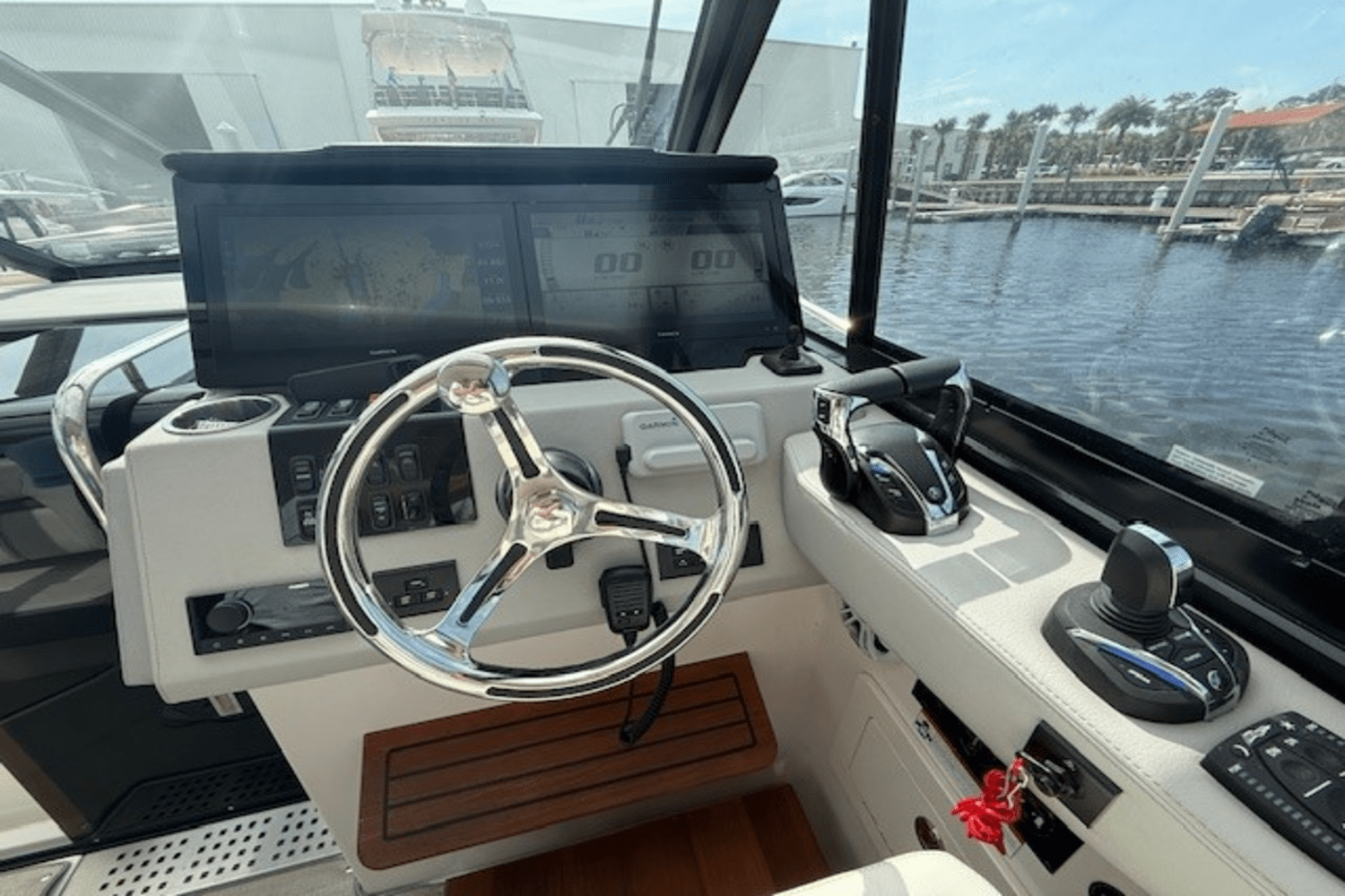2022 Regal 36 XO Image Thumbnail #13