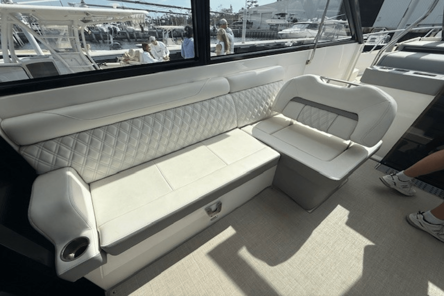 2022 Regal 36 XO Image Thumbnail #20