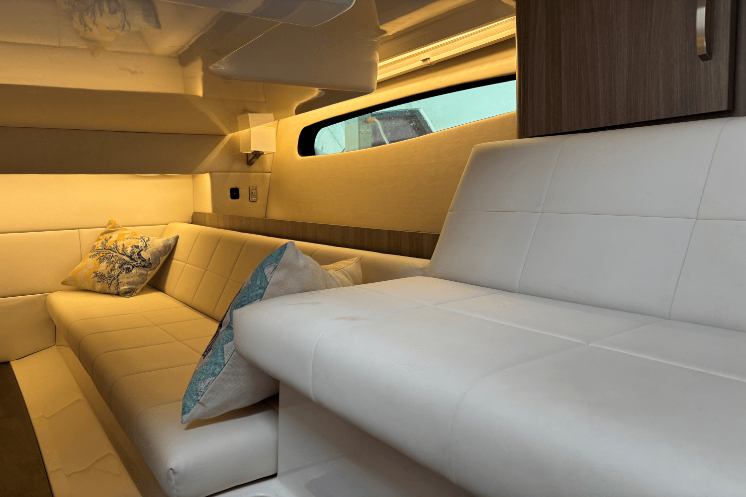 2022 Regal 36 XO Image Thumbnail #41