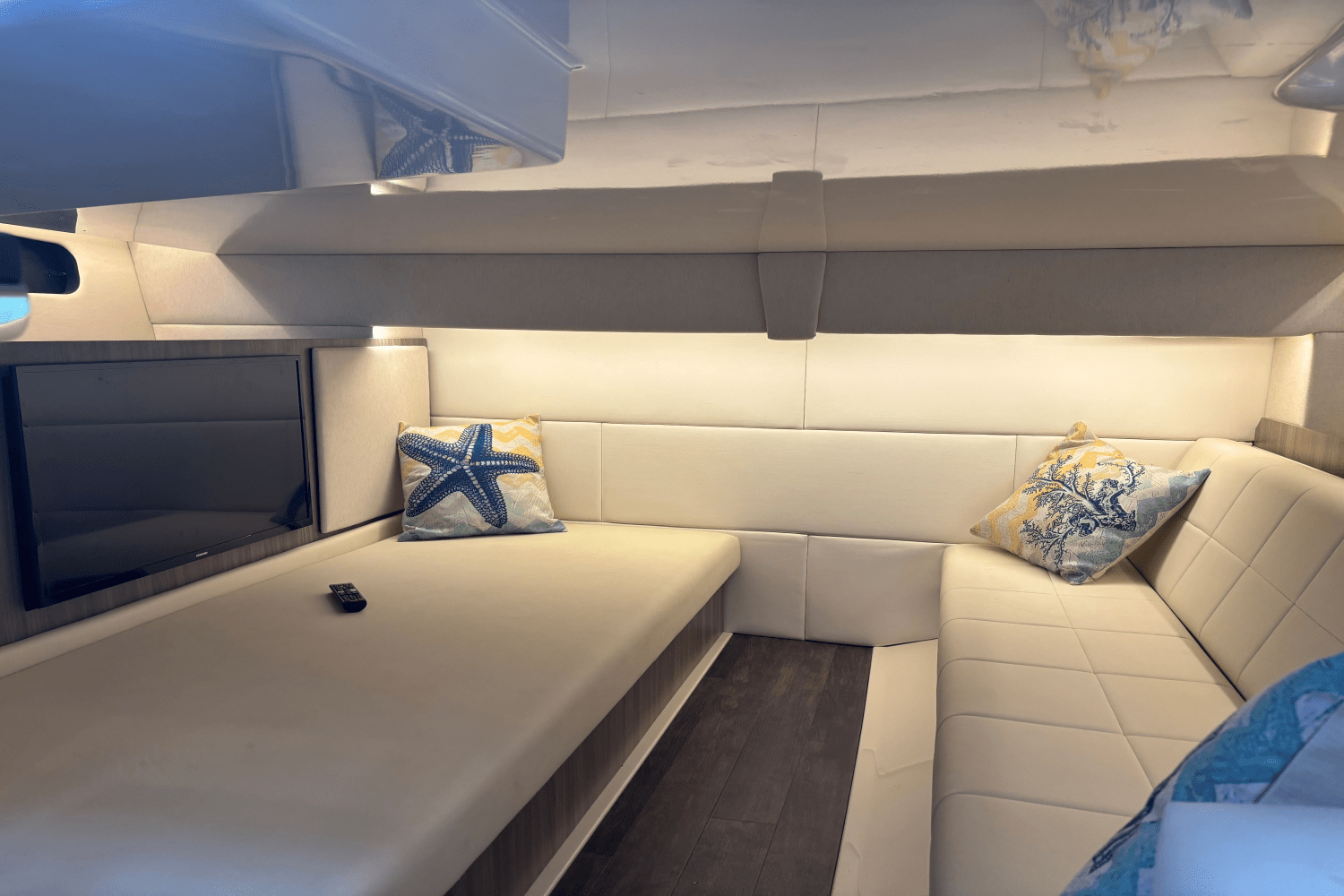 2022 Regal 36 XO Image Thumbnail #40