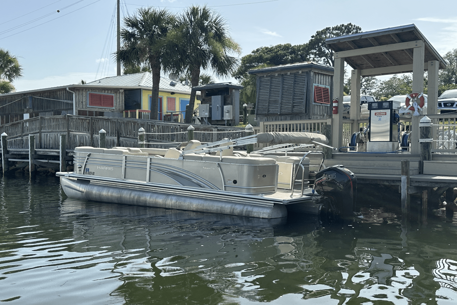 2019 Harris 230 SUNLINER Image Thumbnail #2