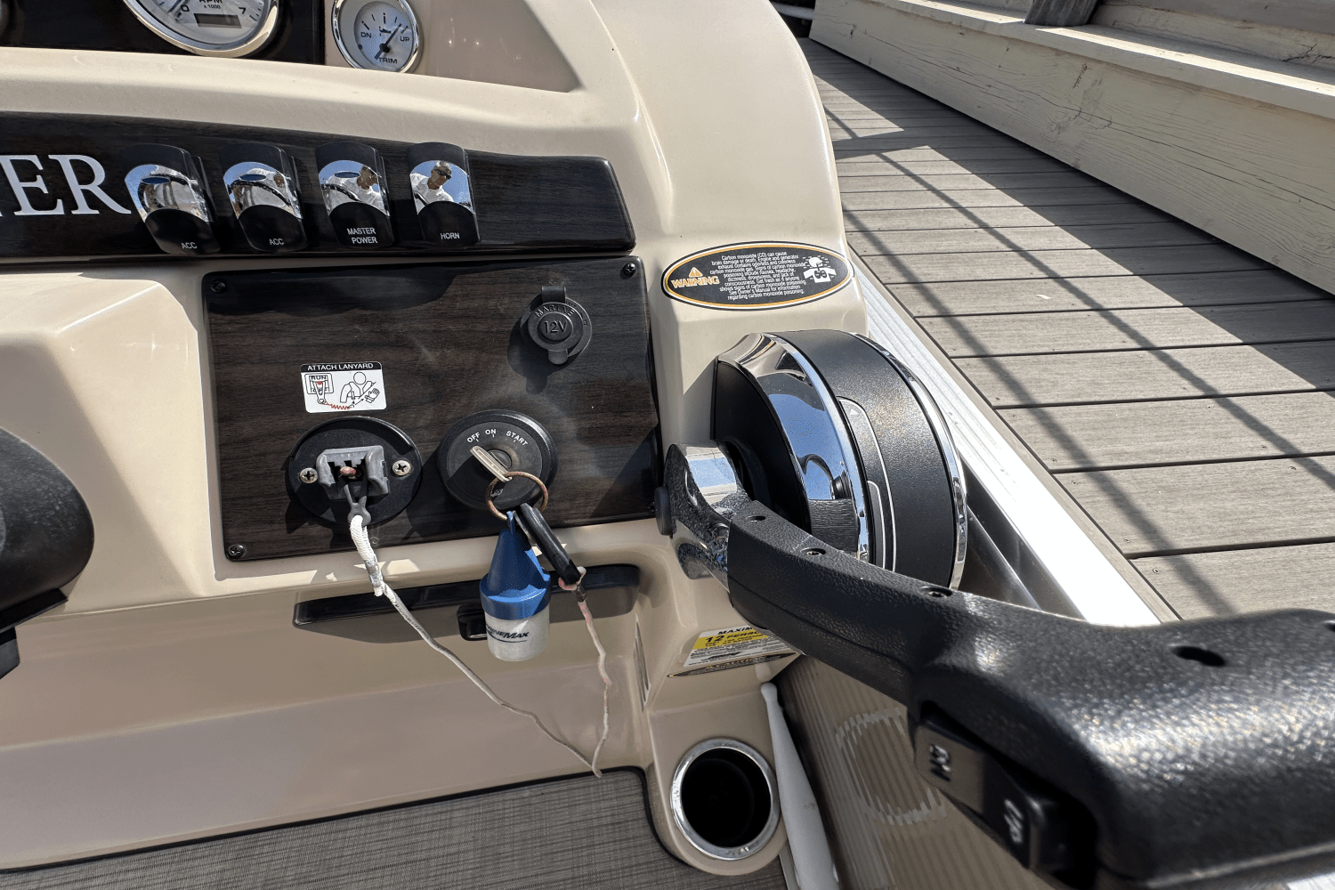 2019 Harris 230 SUNLINER Image Thumbnail #14