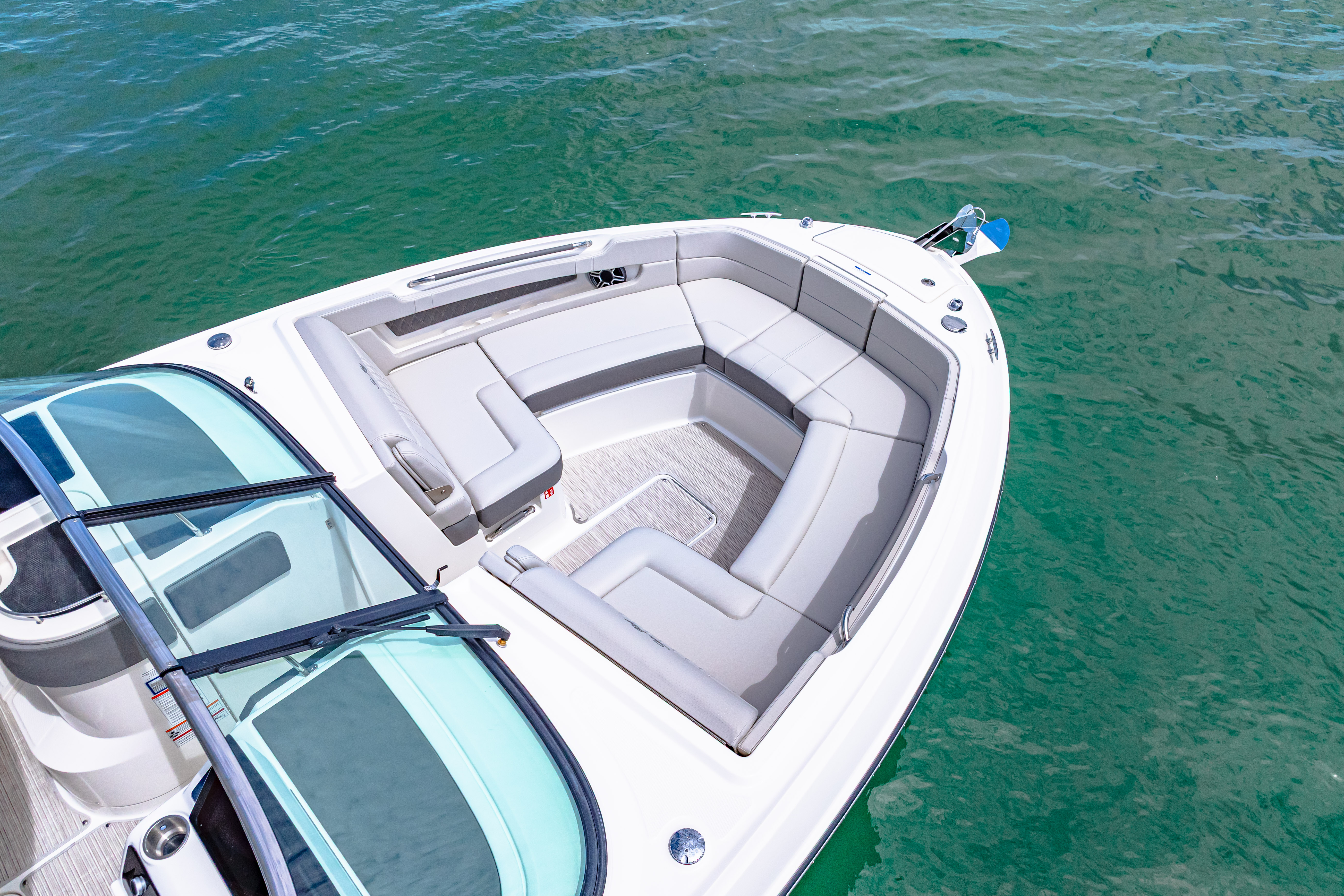 2026 Sea Ray SLX 310 Ouboard Image Thumbnail #4