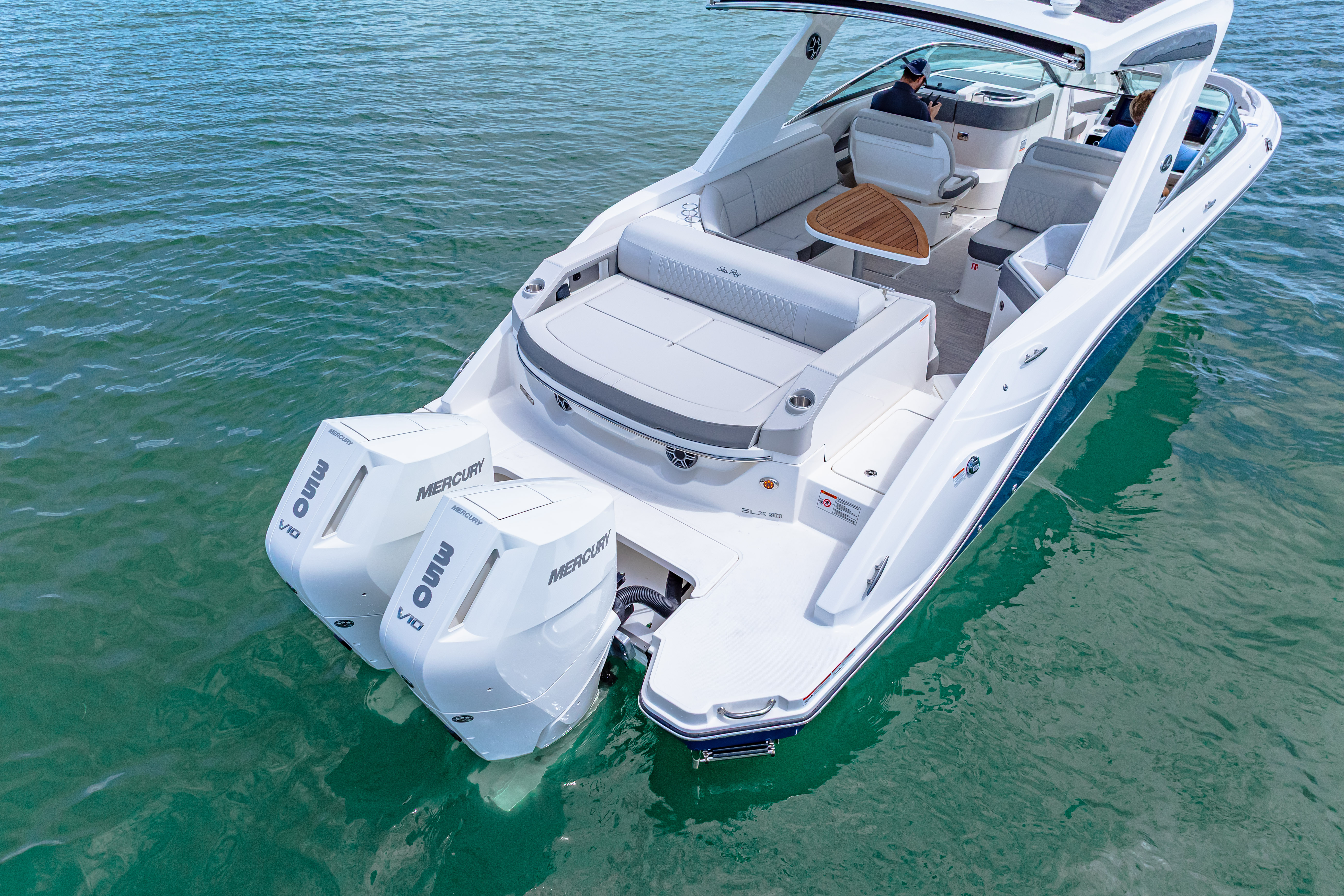 2026 Sea Ray SLX 310 Ouboard Image Thumbnail #9