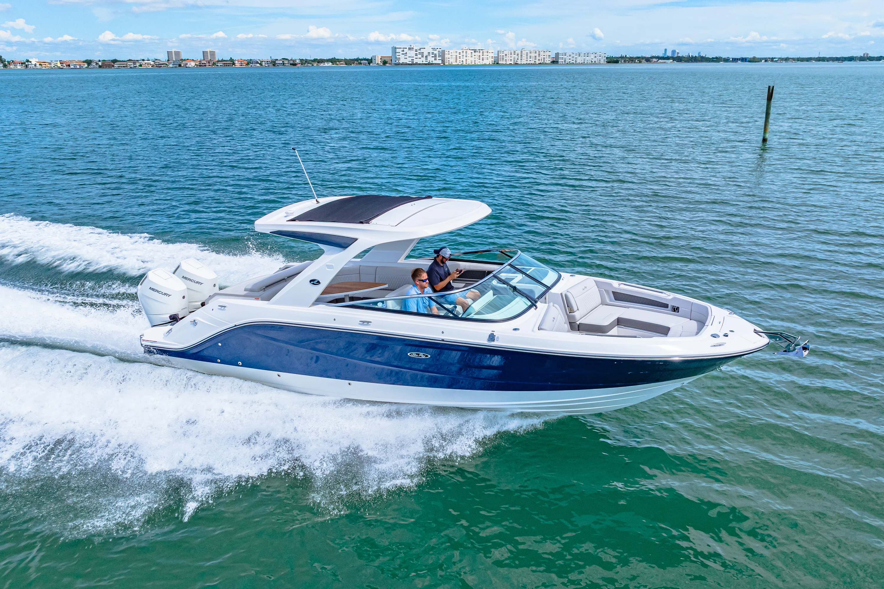 2026 Sea Ray SLX 310 Outboard Image Thumbnail #22