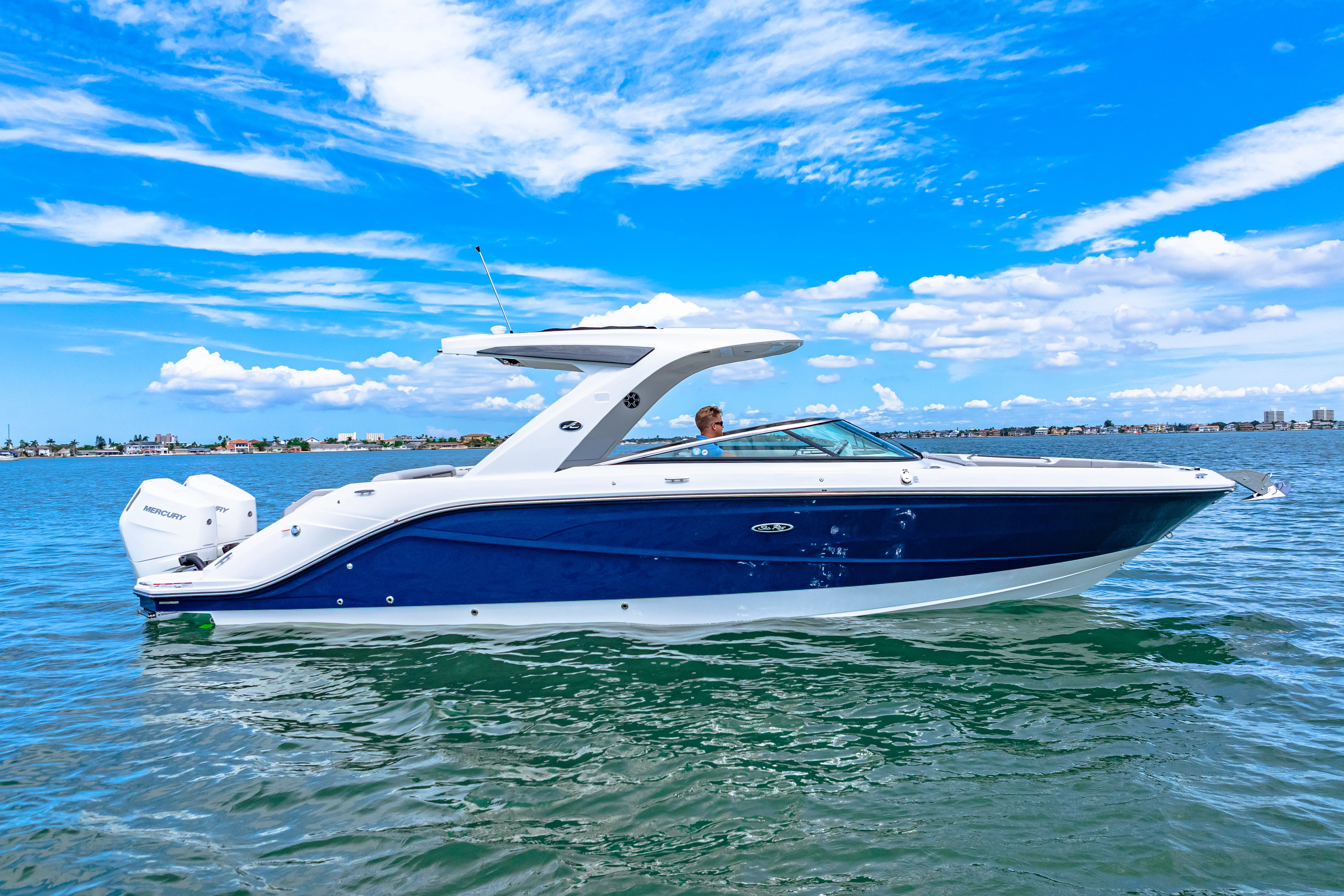 2026 Sea Ray SLX 310 Outboard Image Thumbnail #1