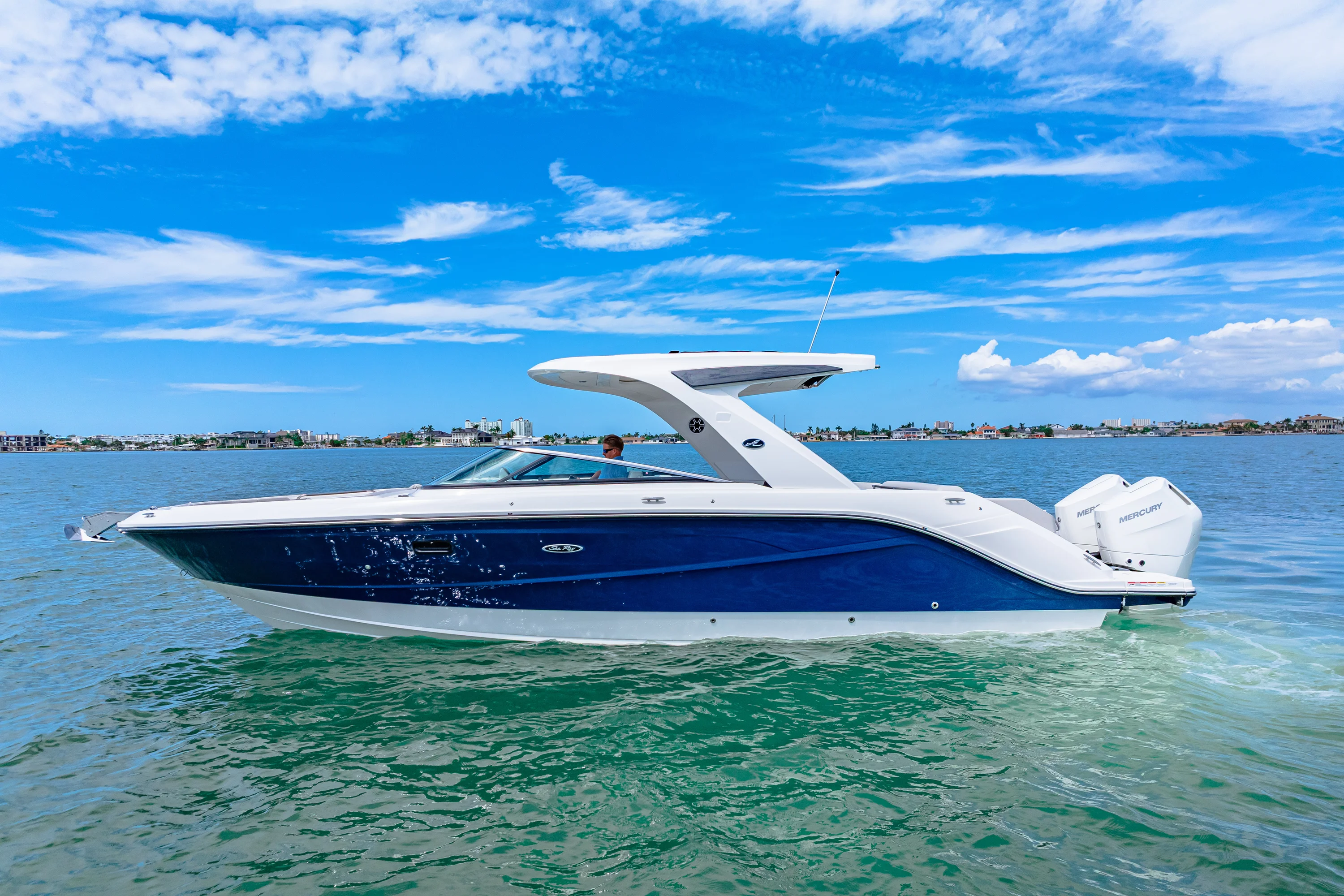 2026 Sea Ray SLX 310 Outboard Image Thumbnail #12