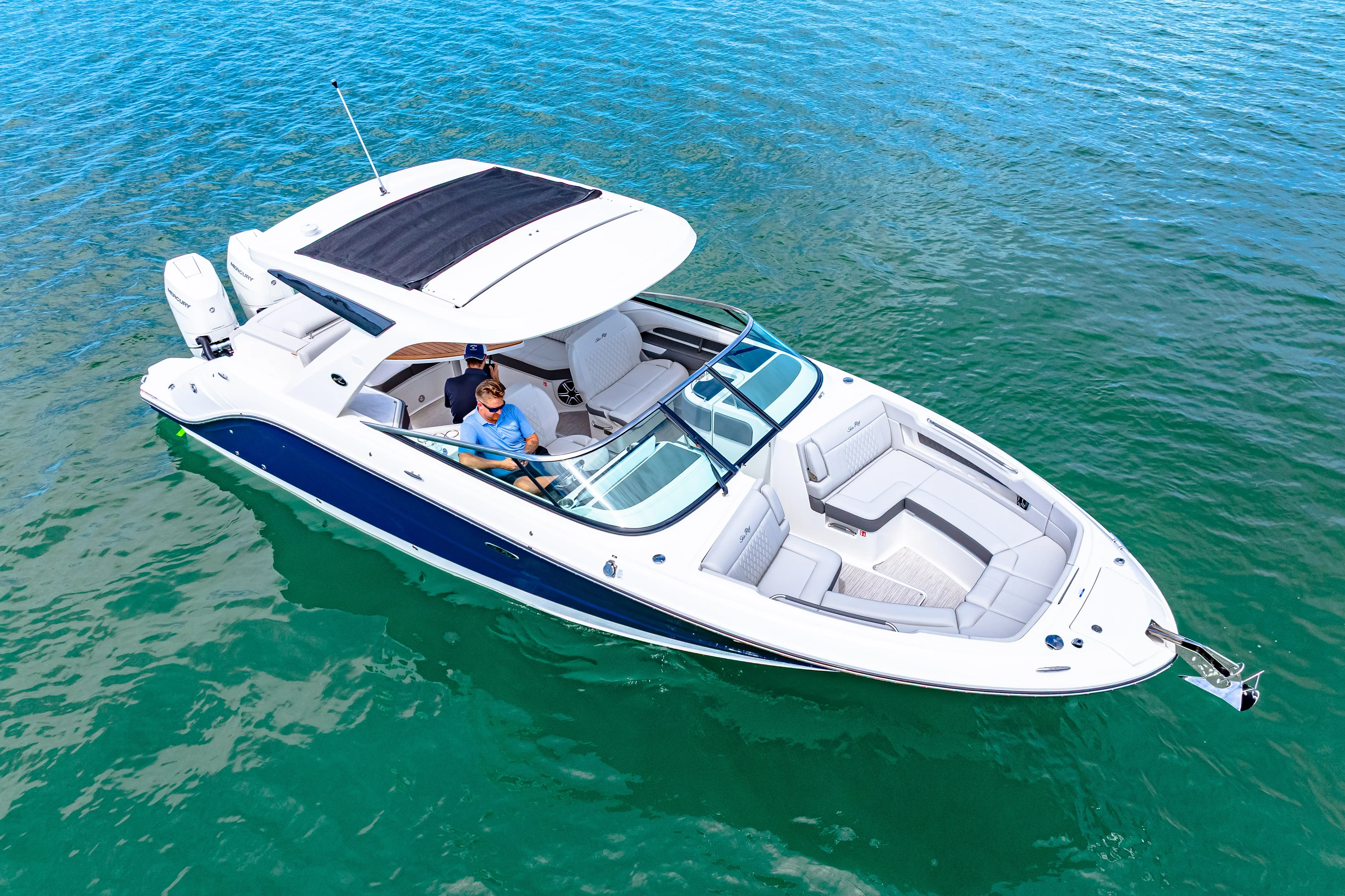 2026 Sea Ray SLX 310 Outboard Image Thumbnail #3