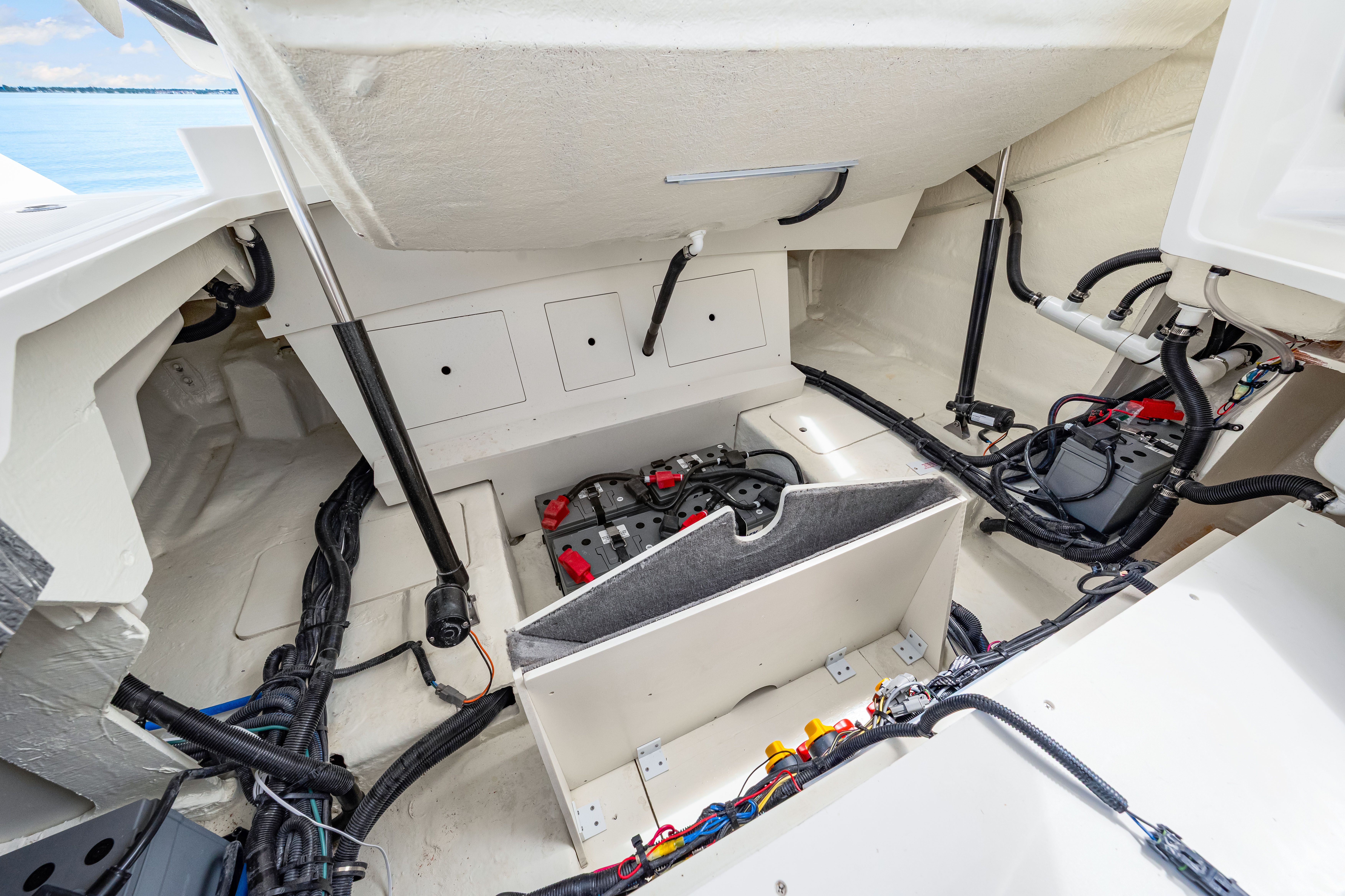 2026 Sea Ray SLX 310 Outboard Image Thumbnail #48