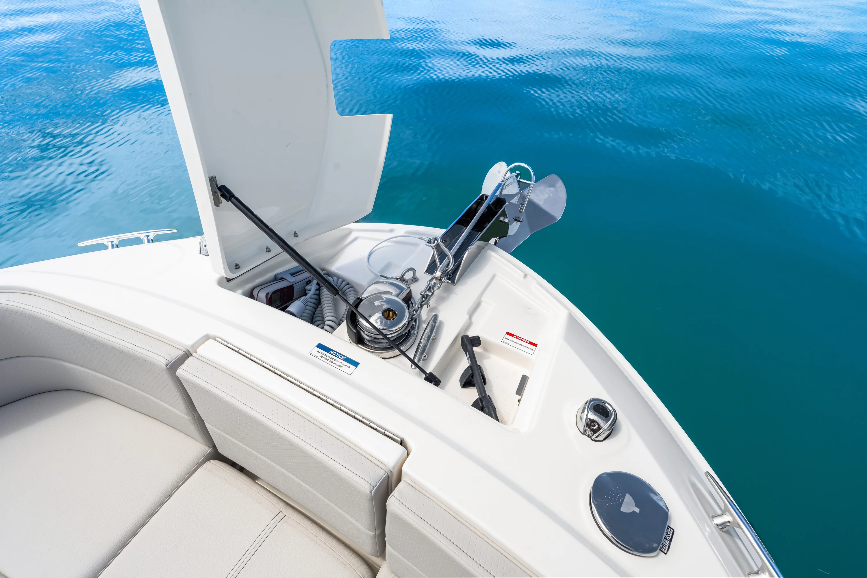 2026 Sea Ray SLX 310 Outboard Image Thumbnail #43