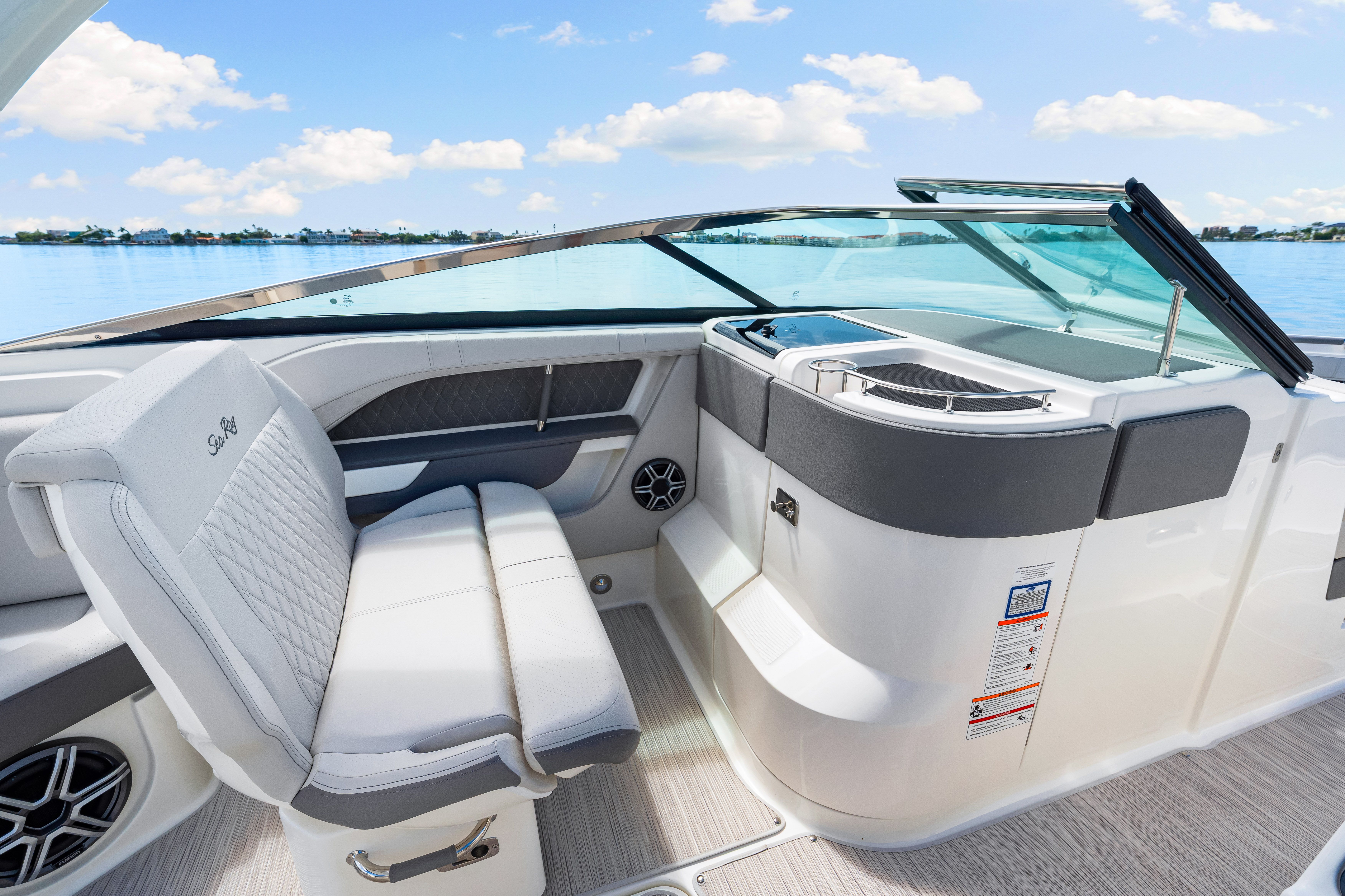 2026 Sea Ray SLX 310 Outboard Image Thumbnail #38