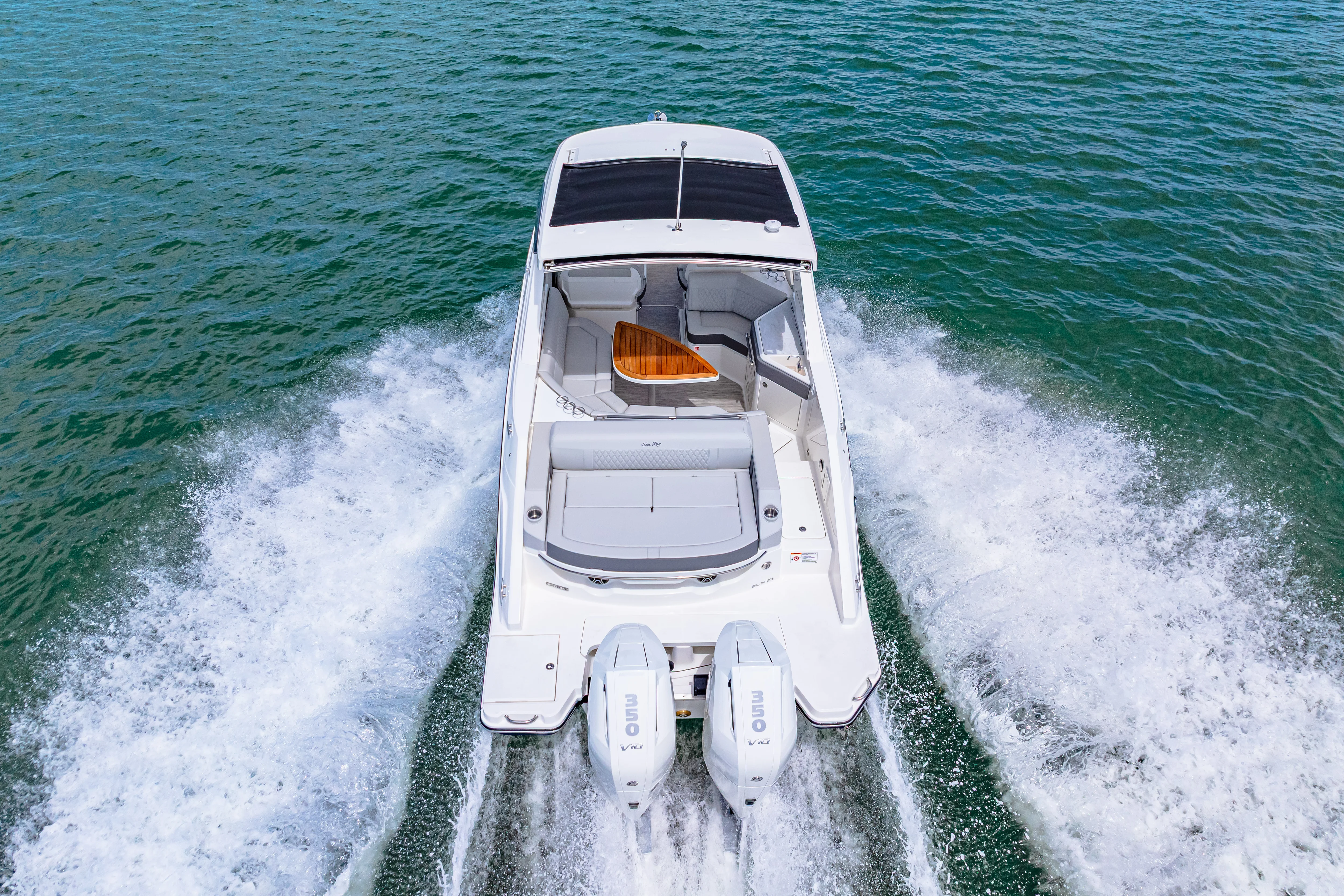 2026 Sea Ray SLX 310 Outboard Image Thumbnail #21