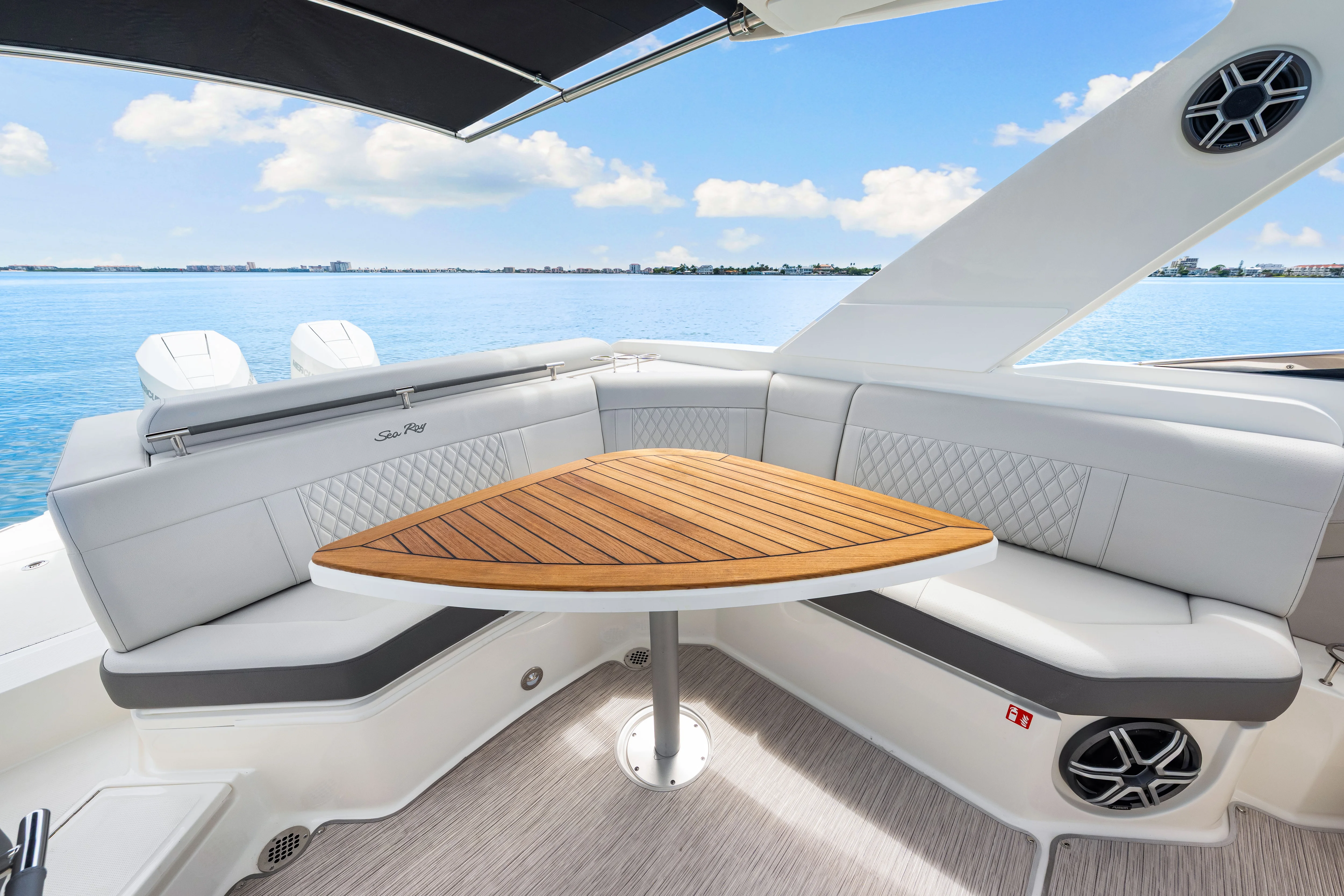 2026 Sea Ray SLX 310 Outboard Image Thumbnail #46