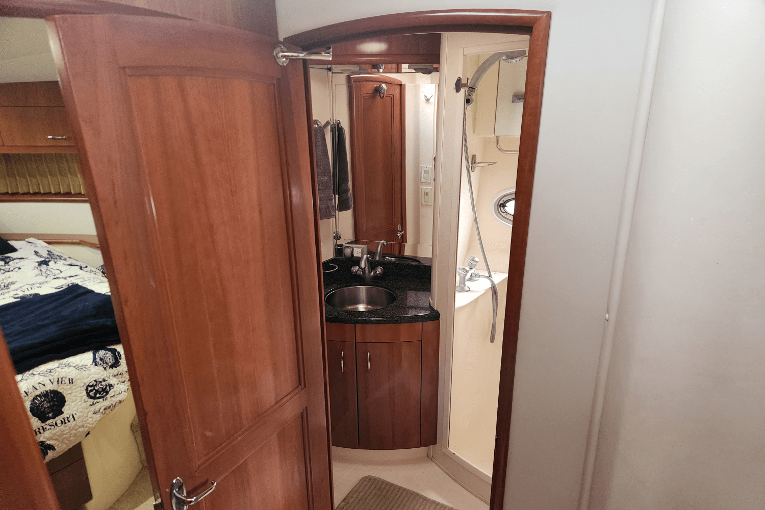 2007 Carver Yachts 466 MY Image Thumbnail #12