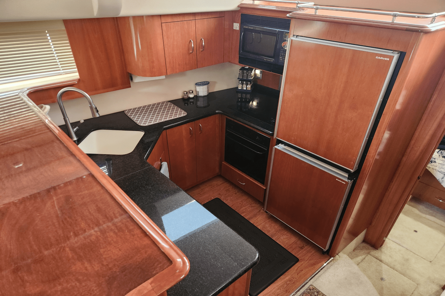 2007 Carver Yachts 466 MY Image Thumbnail #13