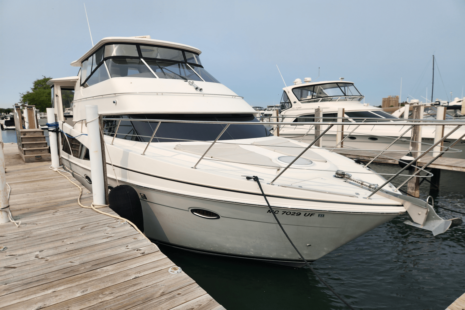2007 Carver Yachts 466 MY Image Thumbnail #2