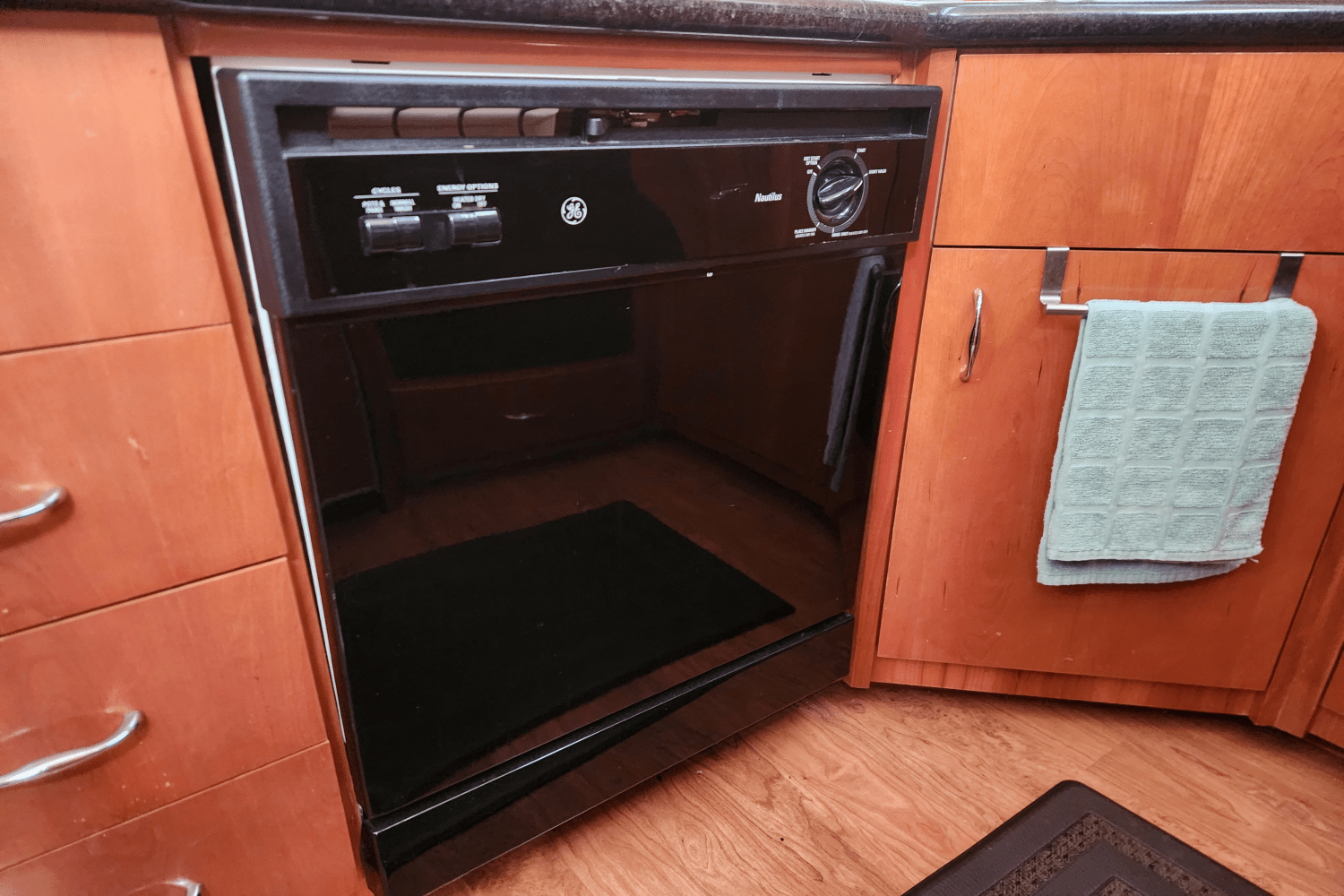 2007 Carver Yachts 466 MY Image Thumbnail #16