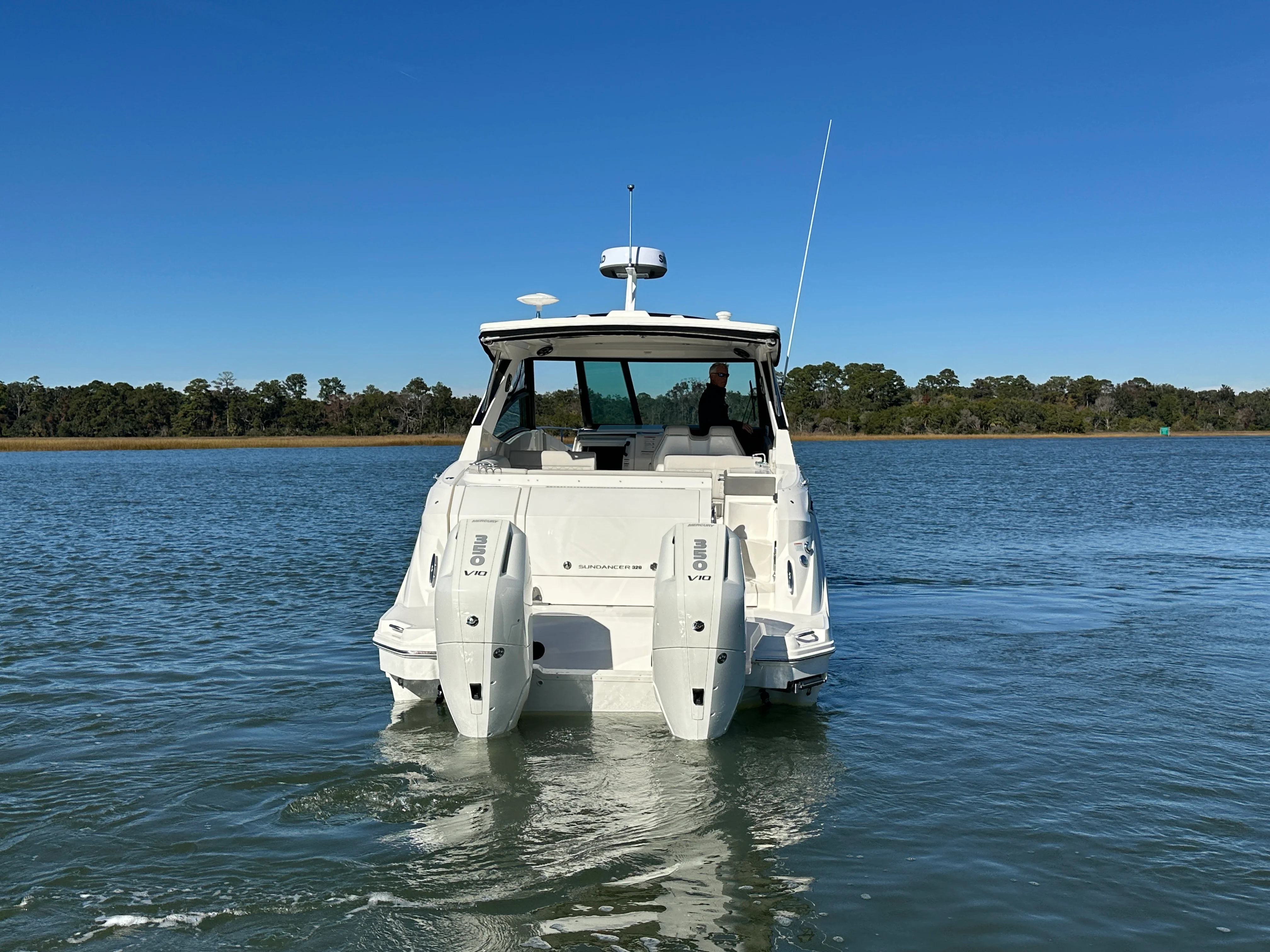 2026 Sea Ray Sundancer 320 Outboard Image Thumbnail #3