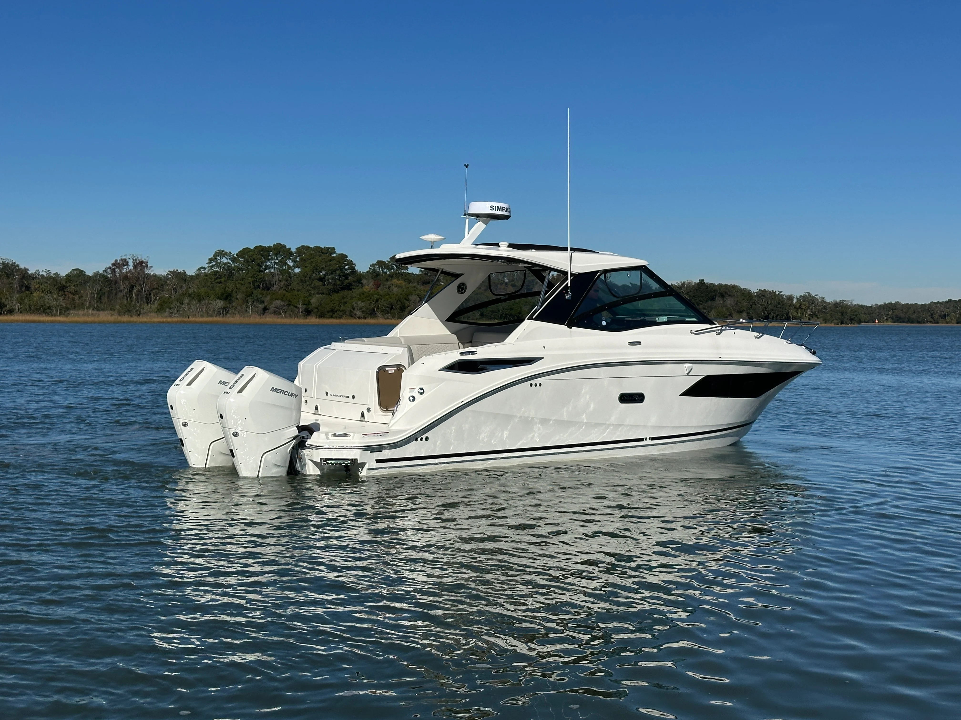 2026 Sea Ray Sundancer 320 Outboard Image Thumbnail #1
