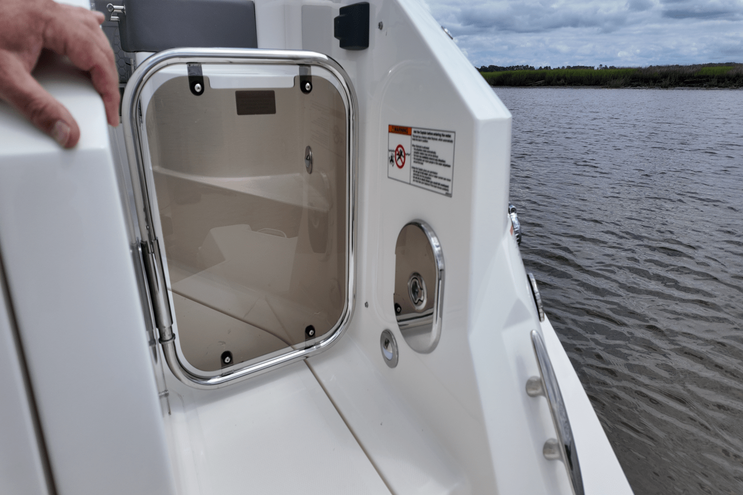 2026 Sea Ray Sundancer 320 Outboard Image Thumbnail #6
