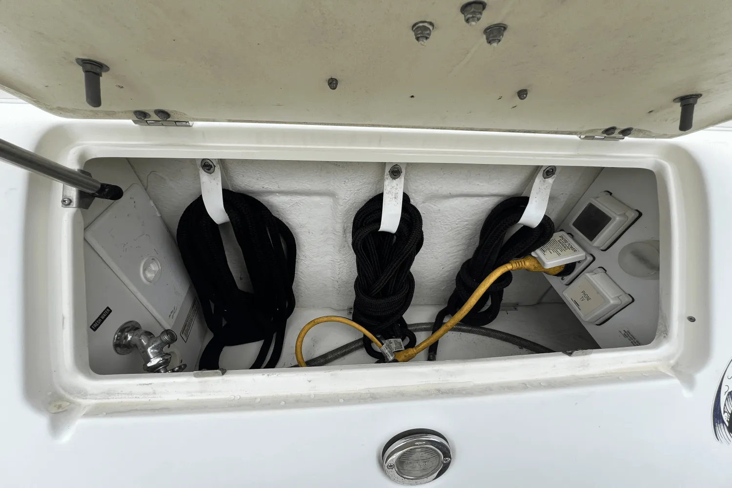 2005 Sea Ray 300 SUNDANCER Image Thumbnail #7