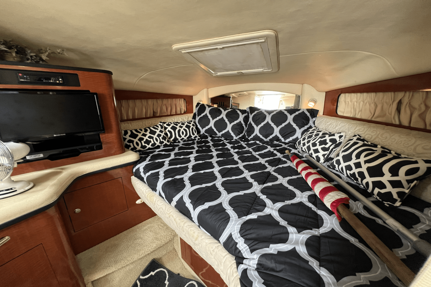 2005 Sea Ray 300 SUNDANCER Image Thumbnail #37
