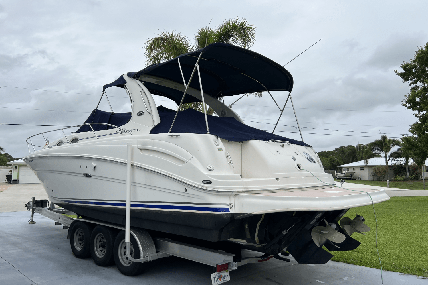 2005 Sea Ray 300 SUNDANCER Image Thumbnail #3