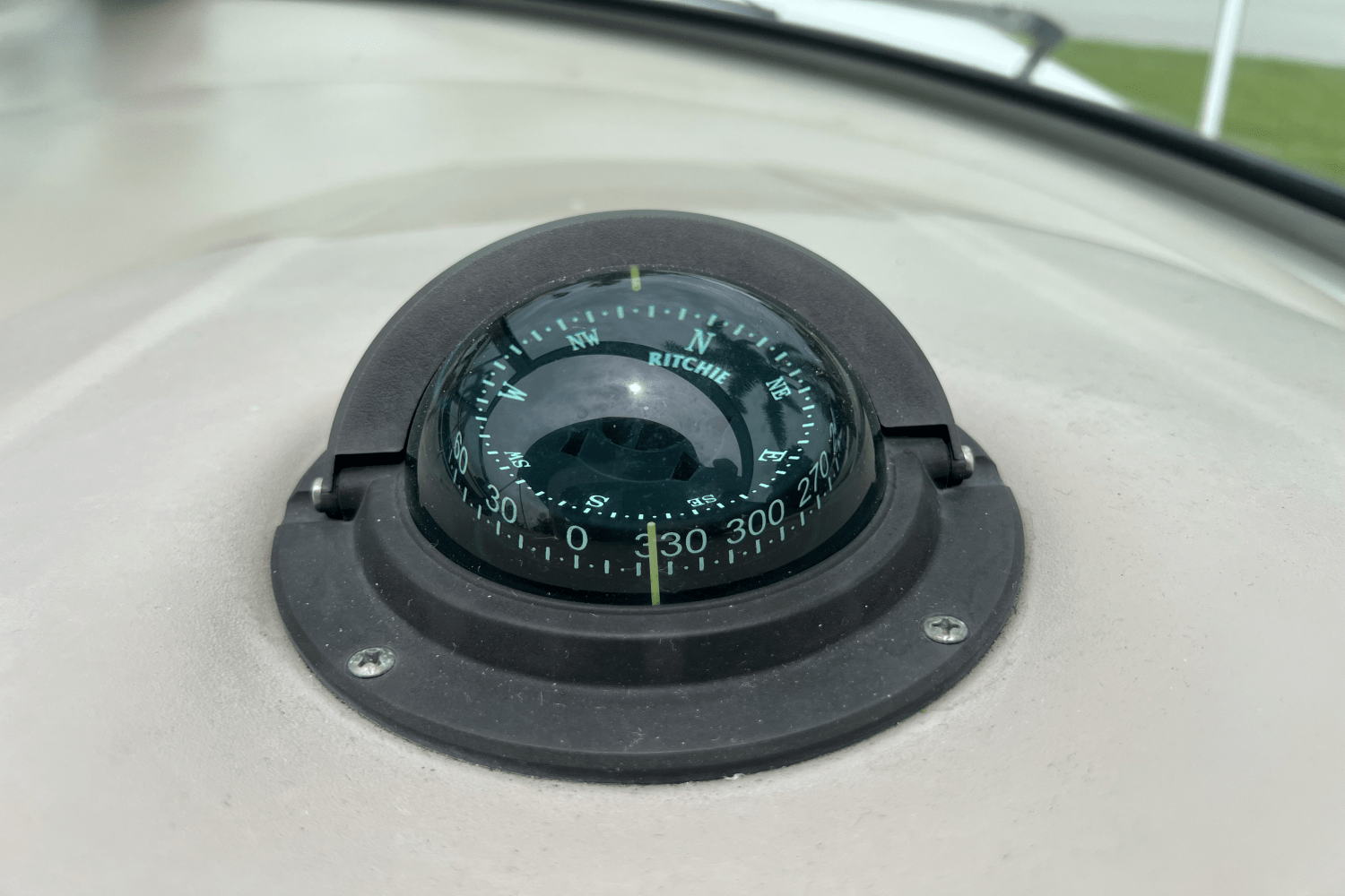 2005 Sea Ray 300 SUNDANCER Image Thumbnail #16