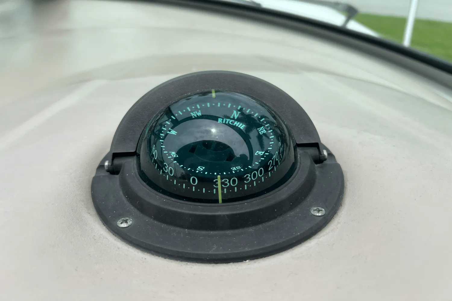 2005 Sea Ray 300 SUNDANCER Image Thumbnail #16