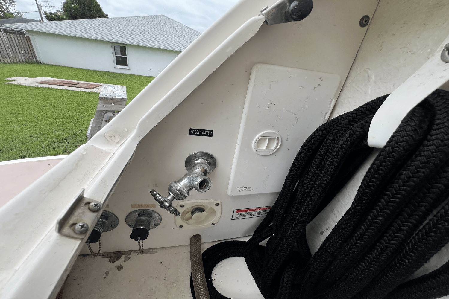 2005 Sea Ray 300 SUNDANCER Image Thumbnail #9