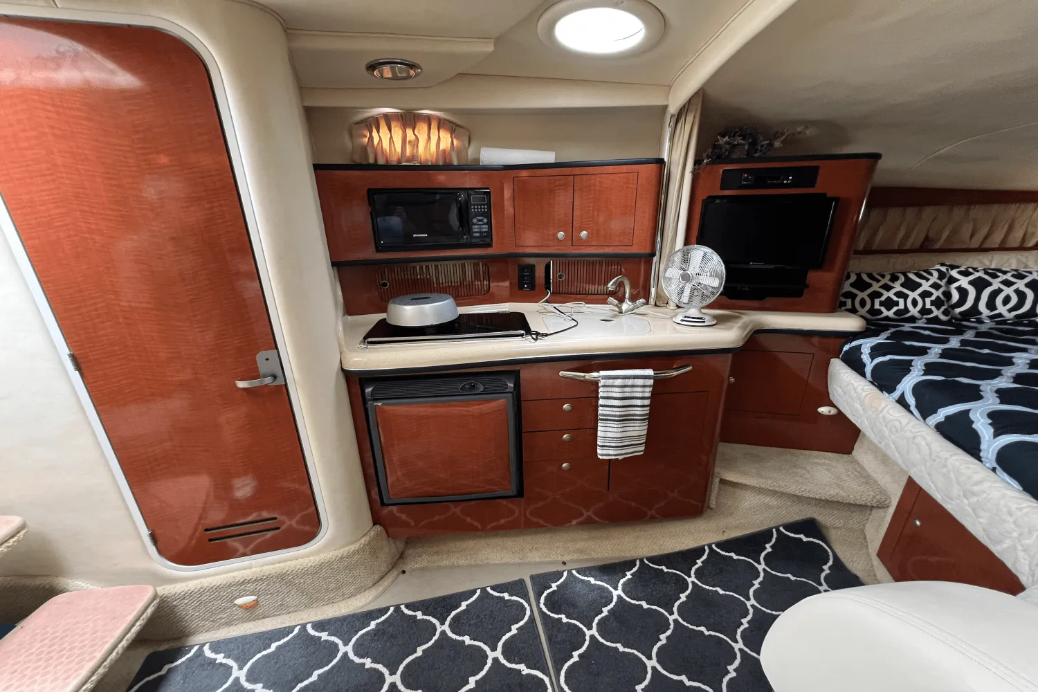 2005 Sea Ray 300 SUNDANCER Image Thumbnail #38
