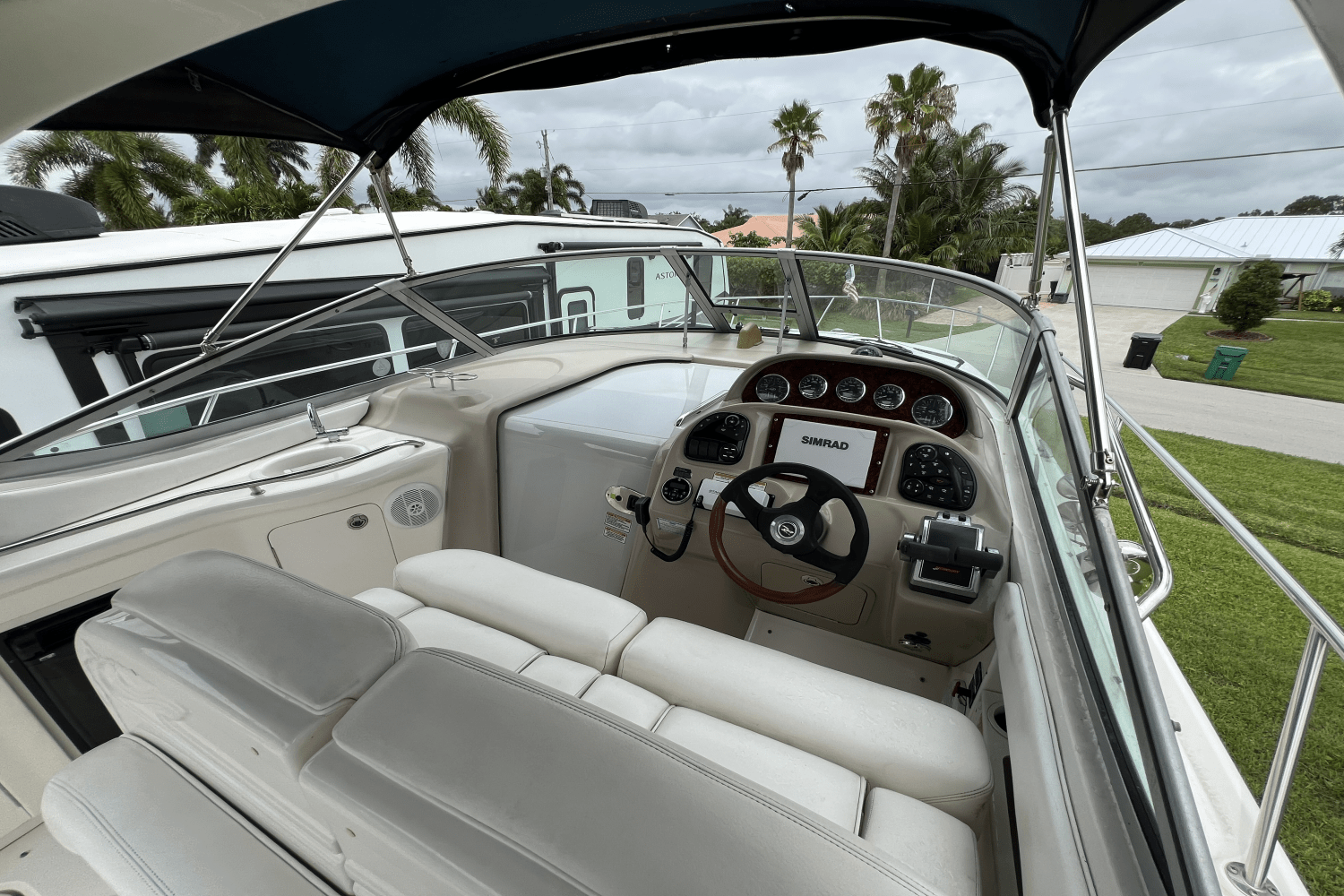 2005 Sea Ray 300 SUNDANCER Image Thumbnail #27
