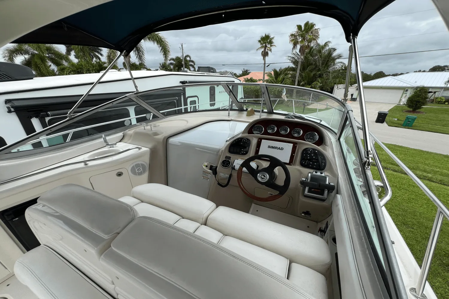 2005 Sea Ray 300 SUNDANCER Image Thumbnail #27